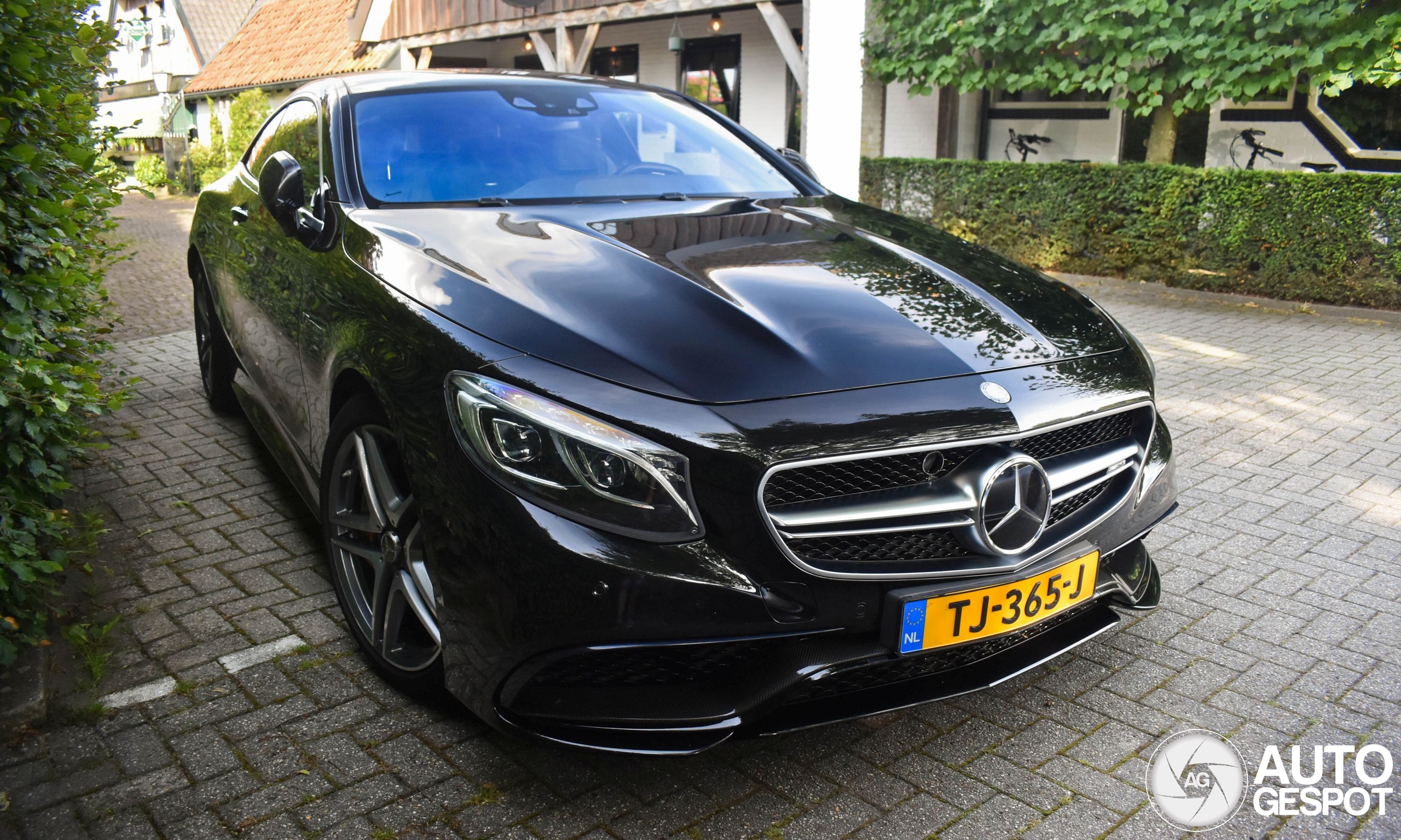 Mercedes-Benz S 63 AMG Coupé C217