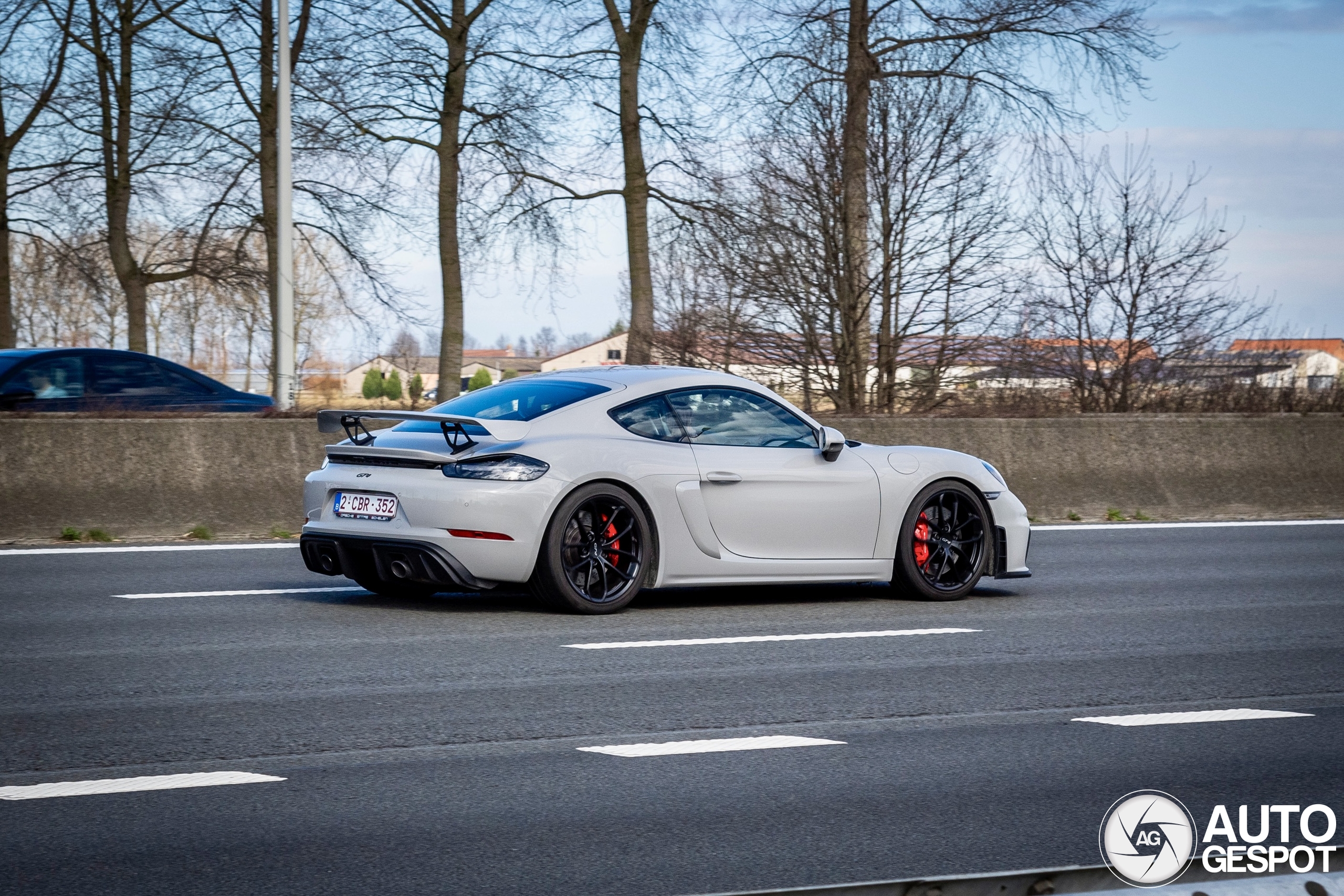 Porsche 718 Cayman GT4