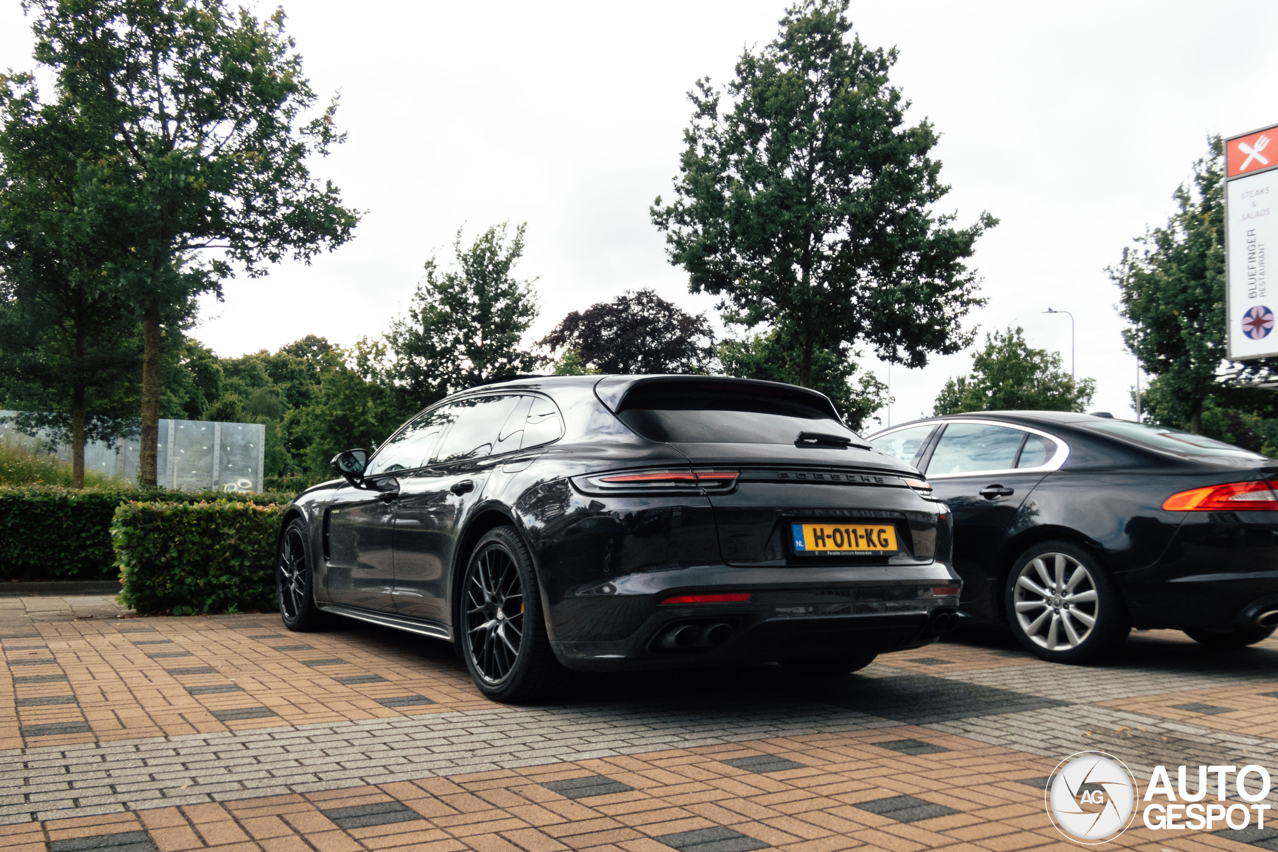 Porsche 971 Panamera Turbo S E-Hybrid Sport Turismo