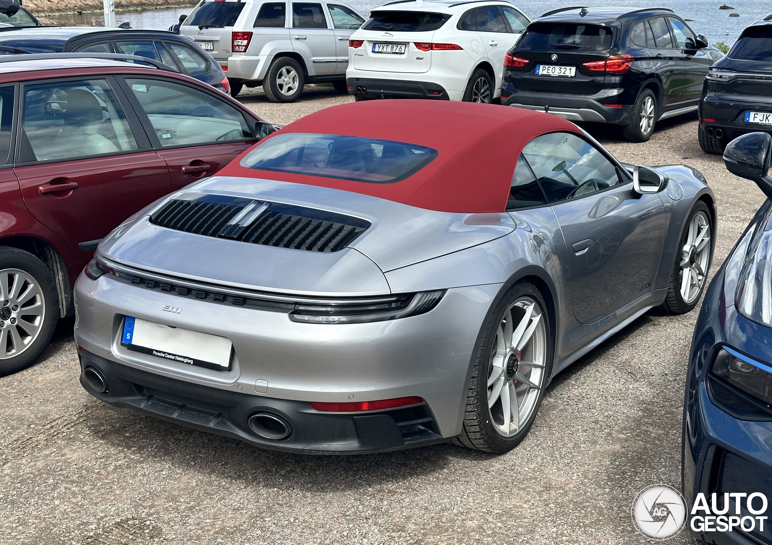 Porsche 992 Carrera 4 GTS Cabriolet