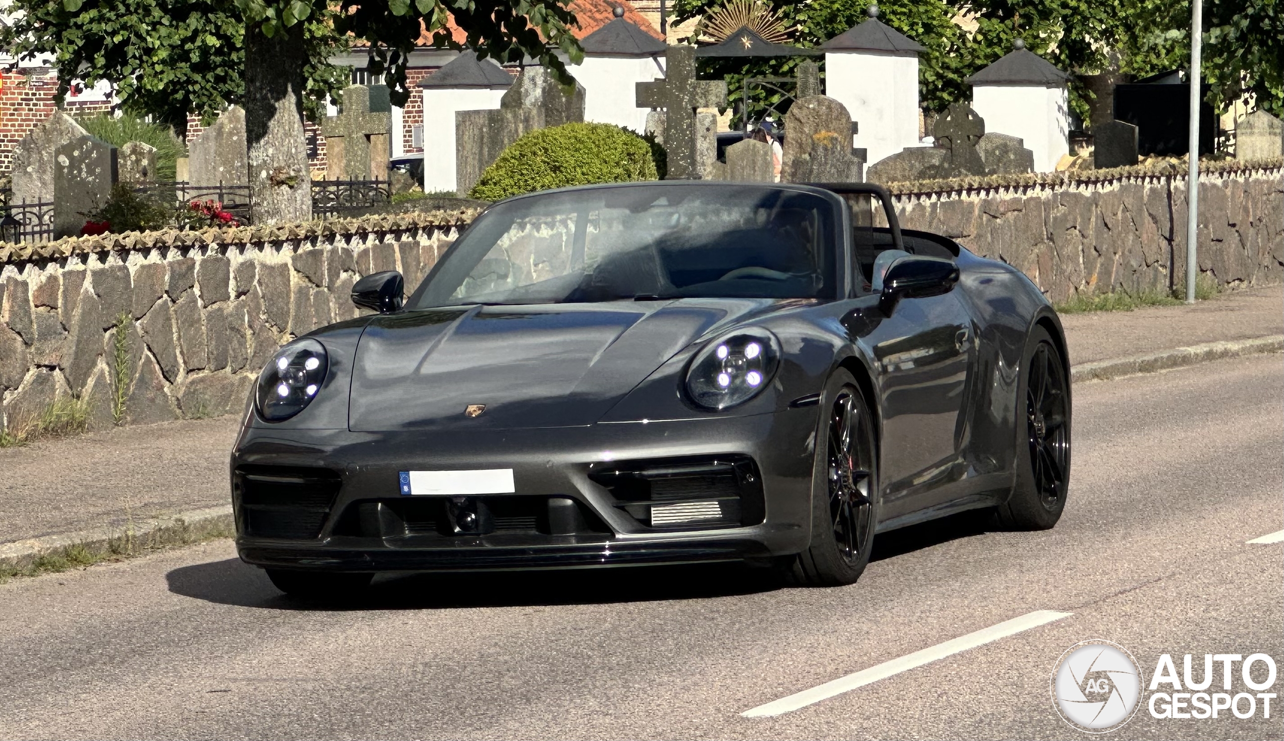 Porsche 992 Carrera 4 GTS Cabriolet