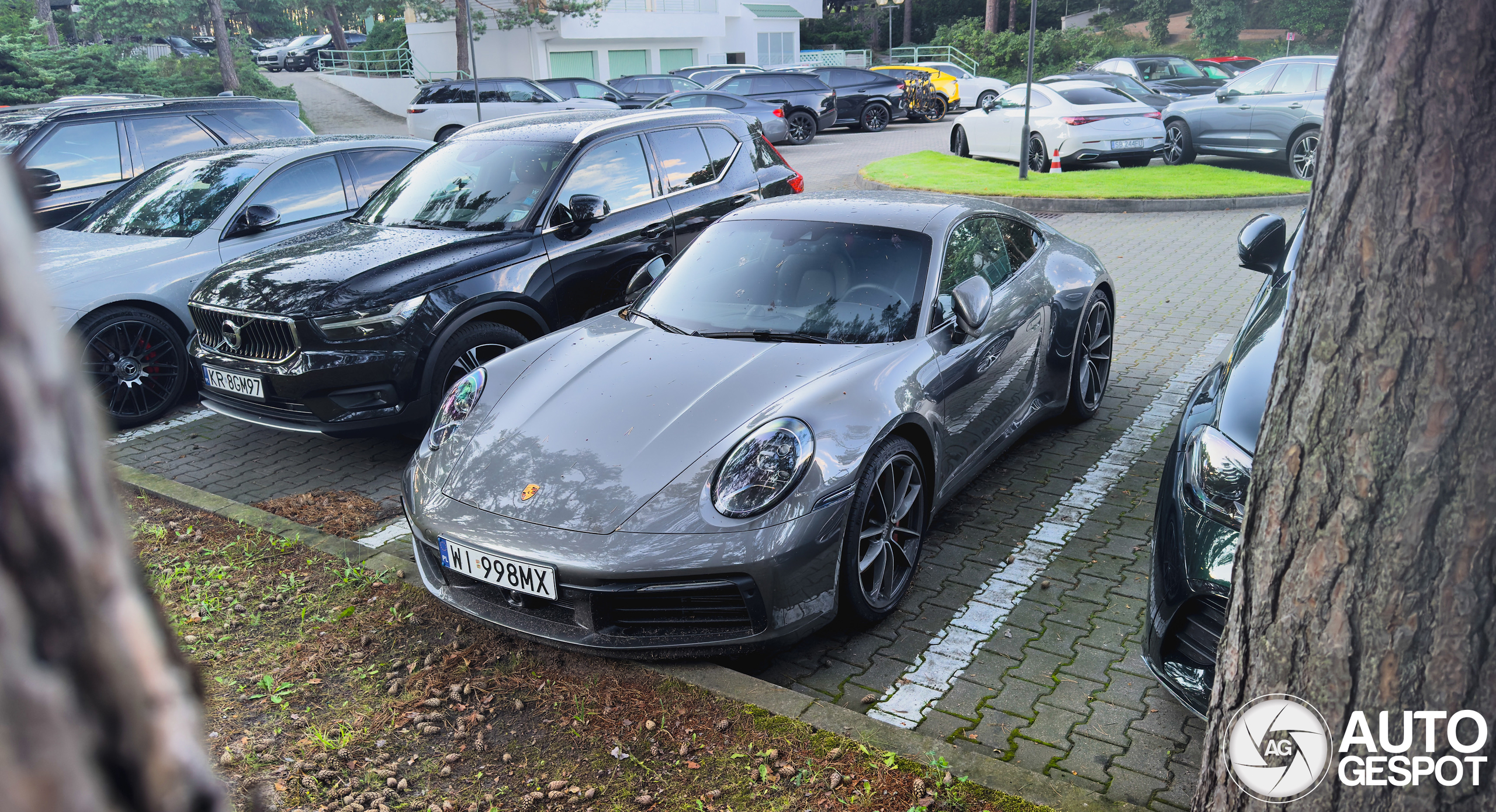 Porsche 992 Carrera 4S