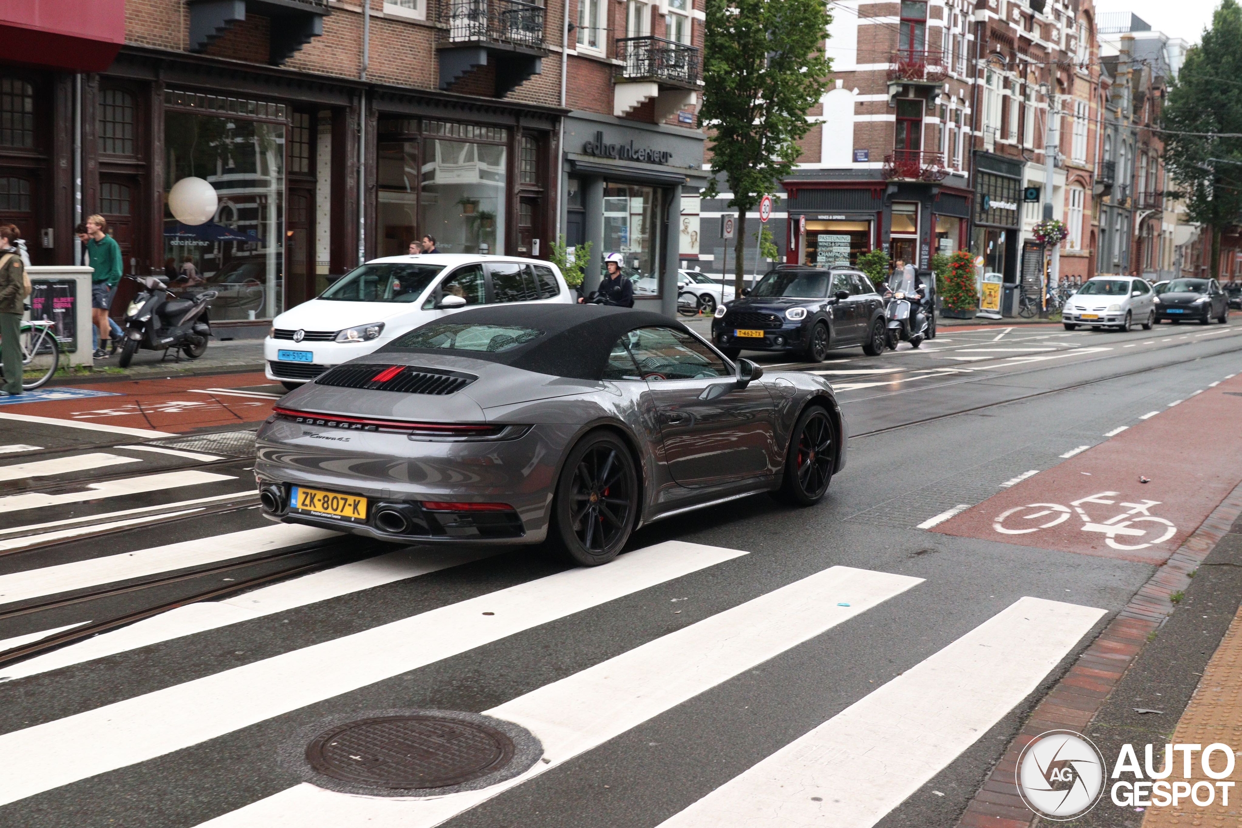 Porsche 992 Carrera 4S Cabriolet