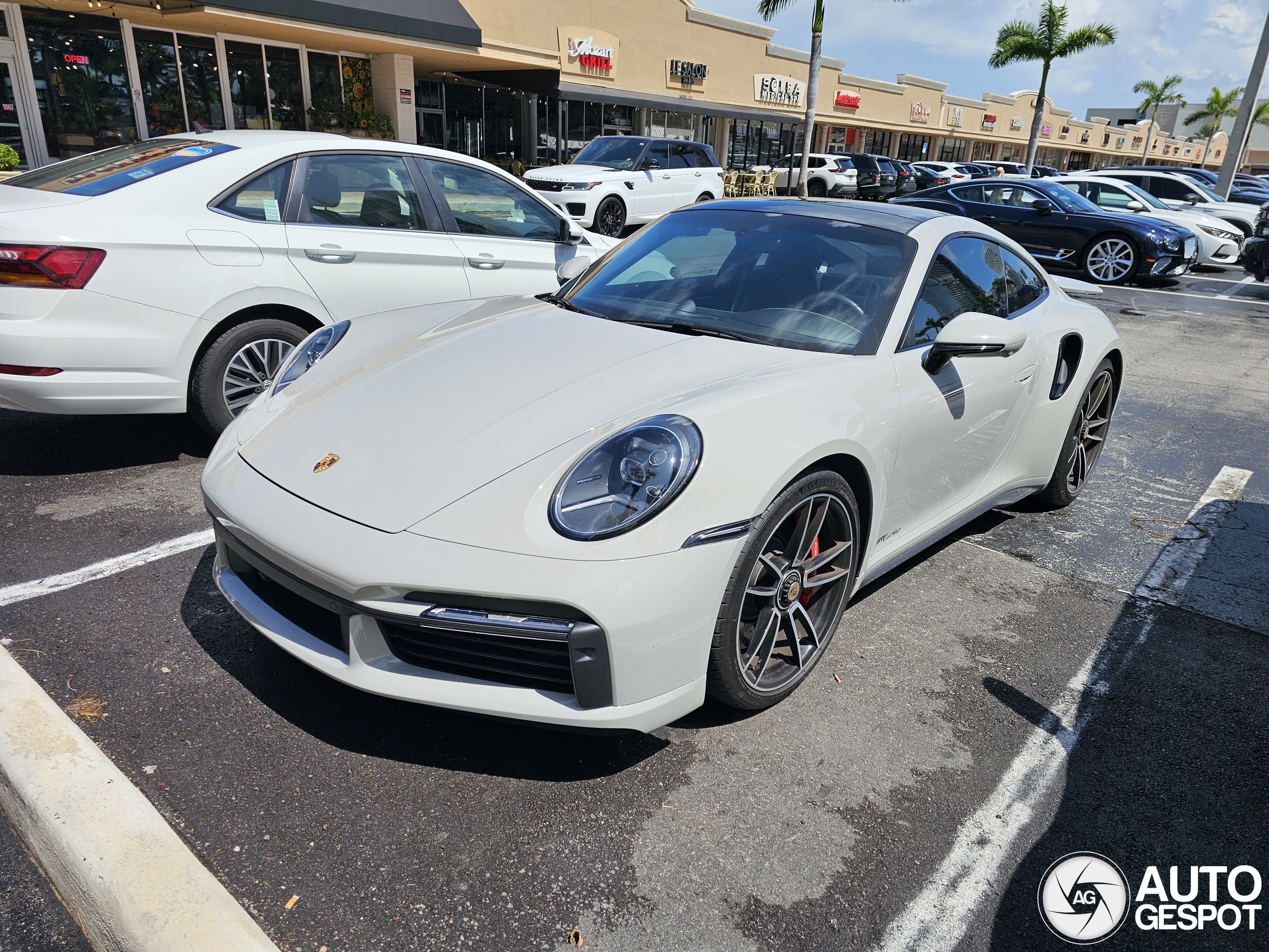 Porsche 992 Turbo