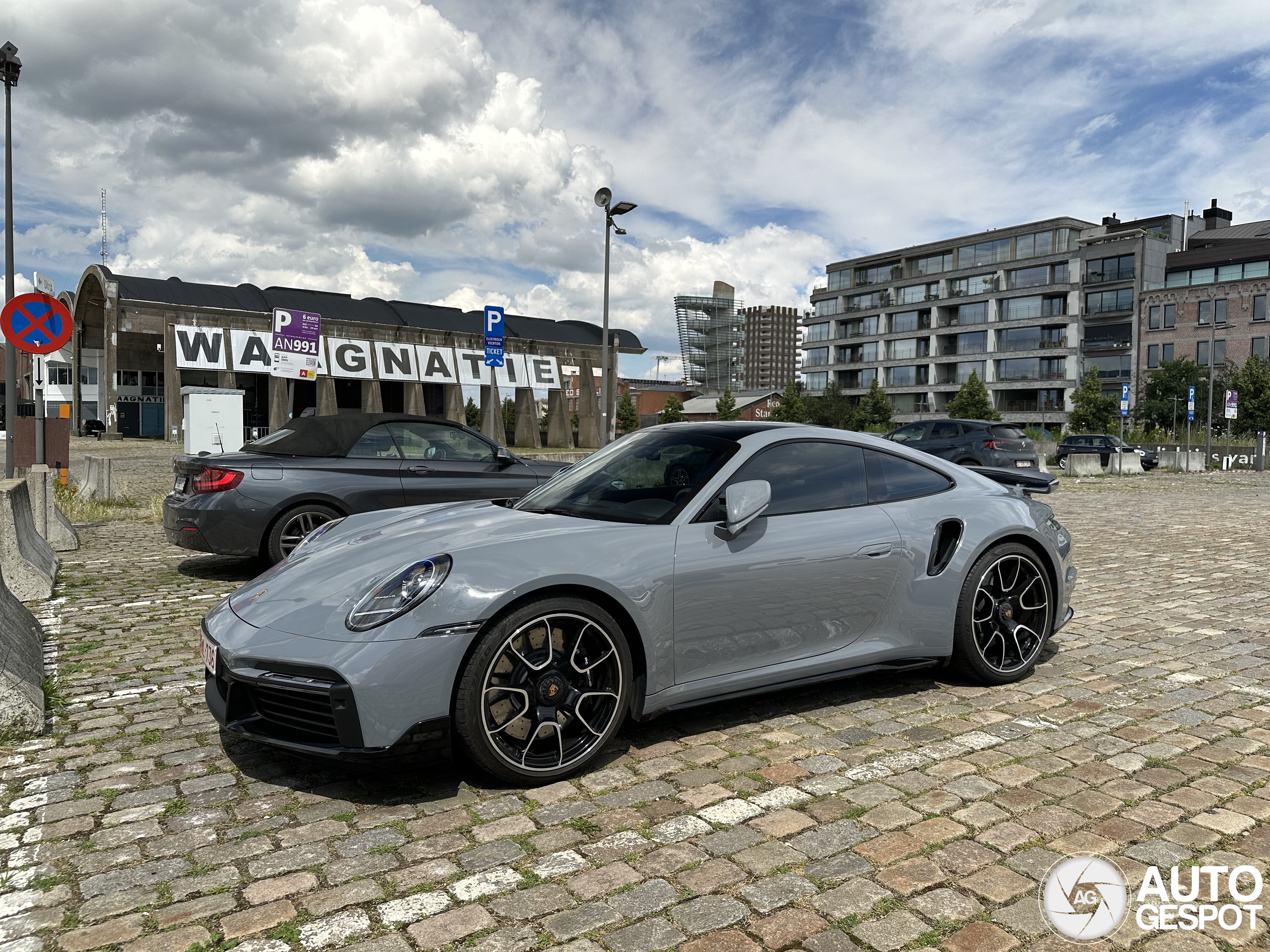 Porsche 992 Turbo