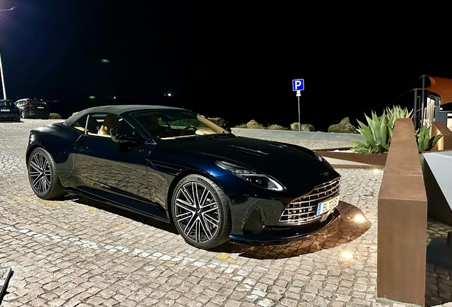 Aston Martin DB12 Volante