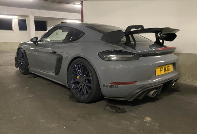 Porsche 718 Cayman GT4 RS Weissach Package