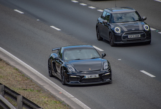 Porsche 981 Cayman GT4