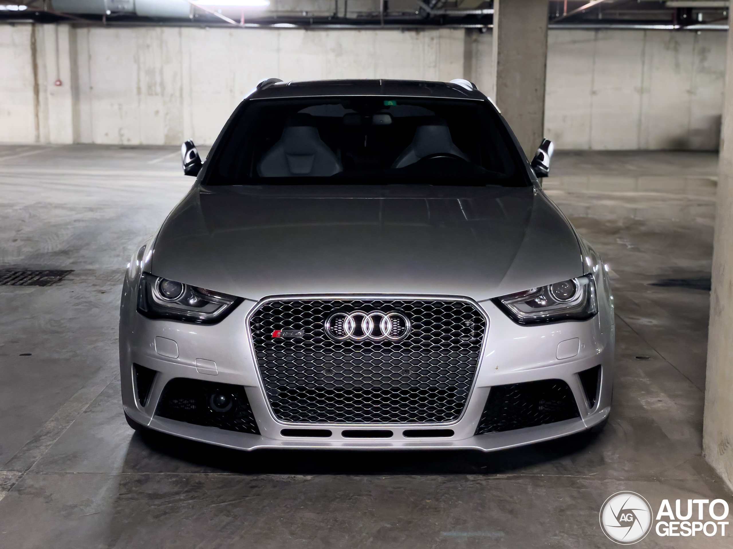 Audi RS4 Avant B8