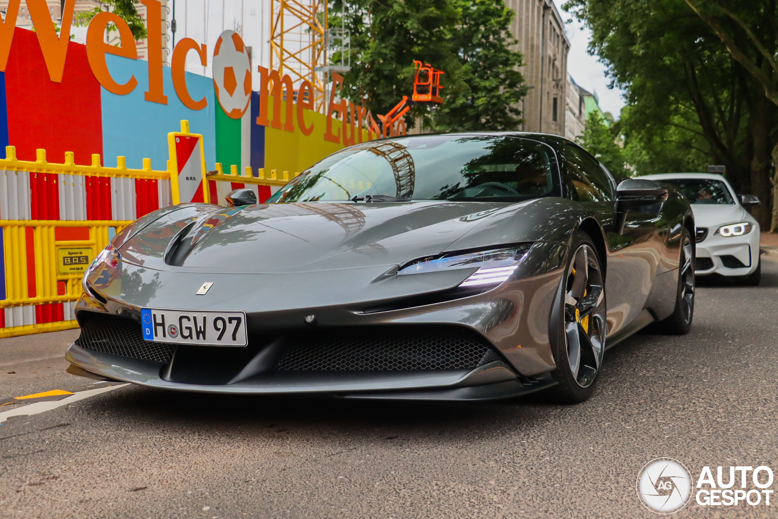 Ferrari SF90 Stradale