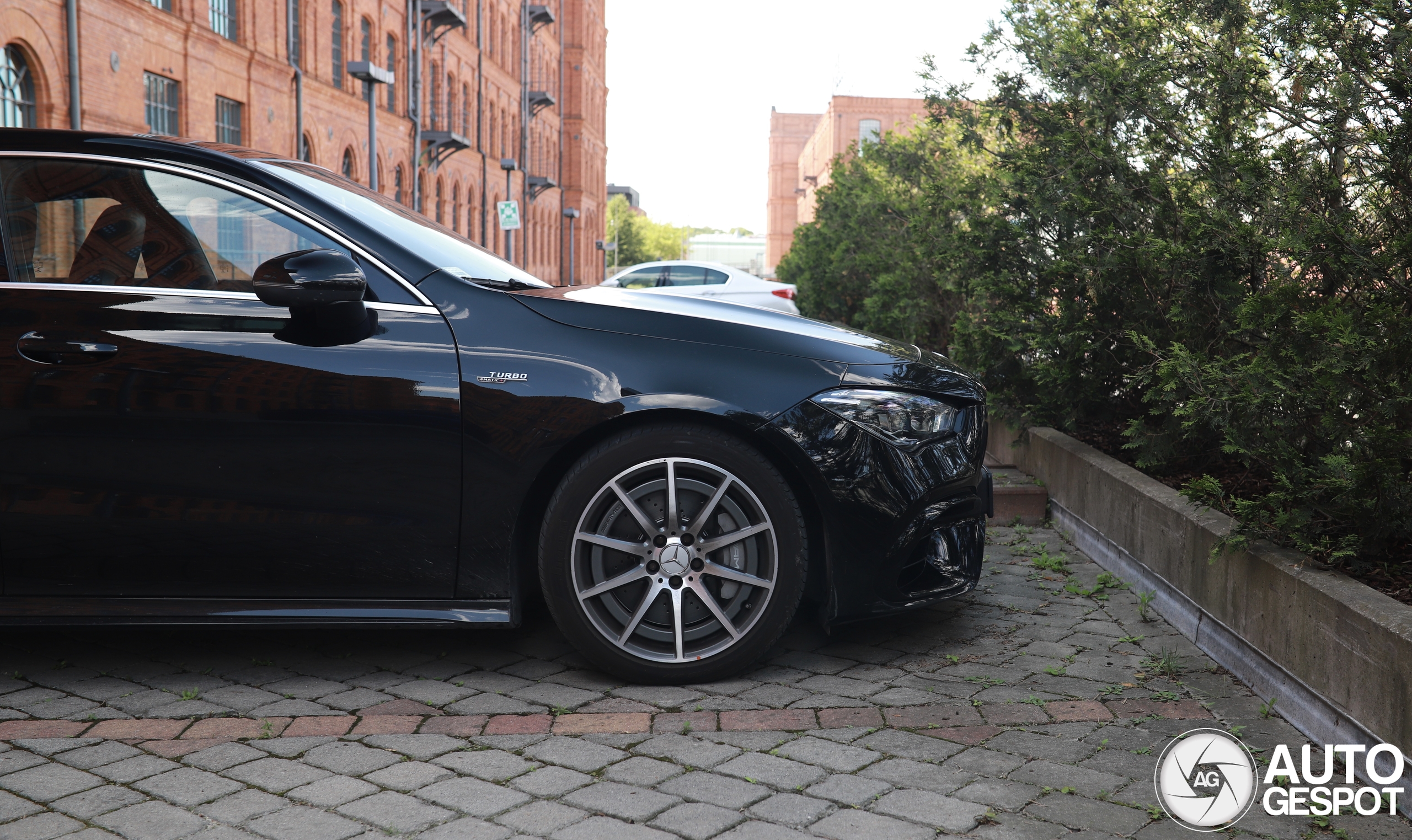 Mercedes-AMG CLA 45 S Shooting Brake X118