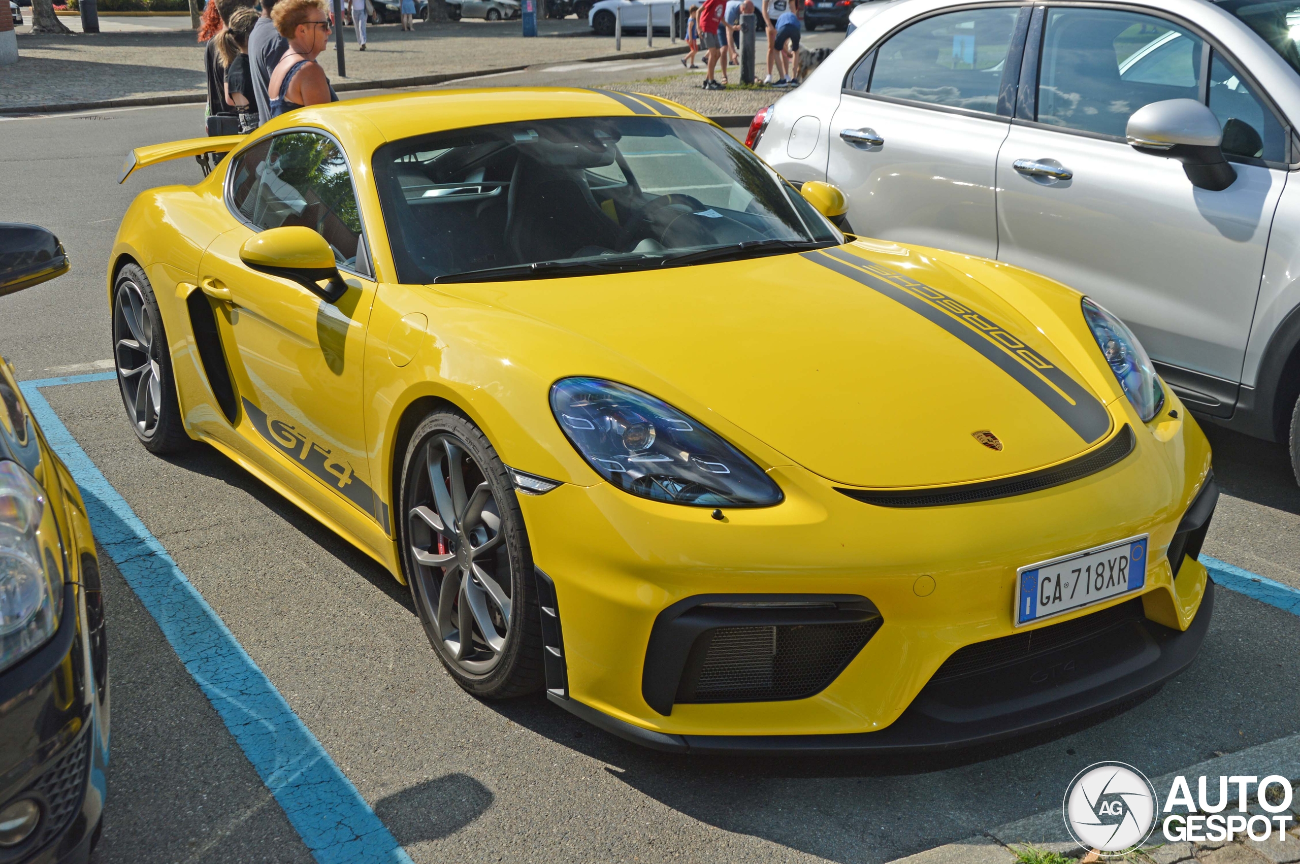 Porsche 718 Cayman GT4