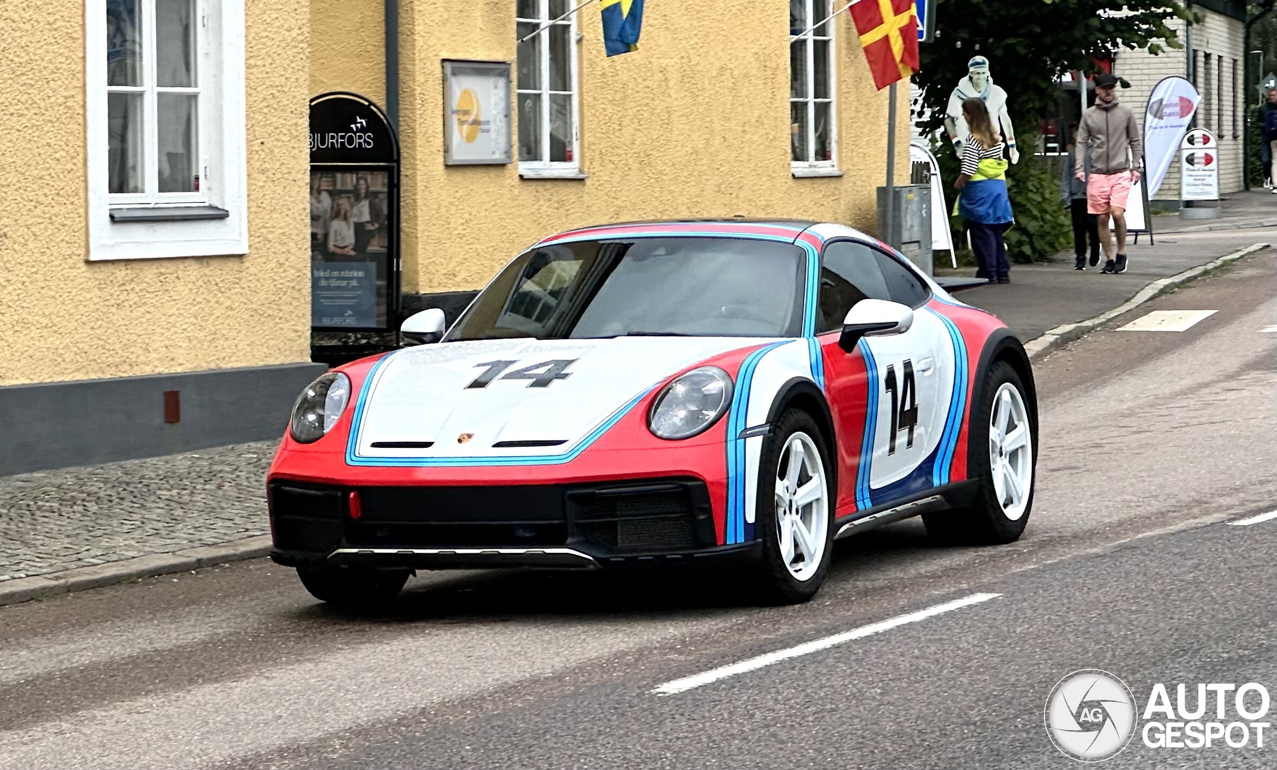 Porsche 992 Dakar