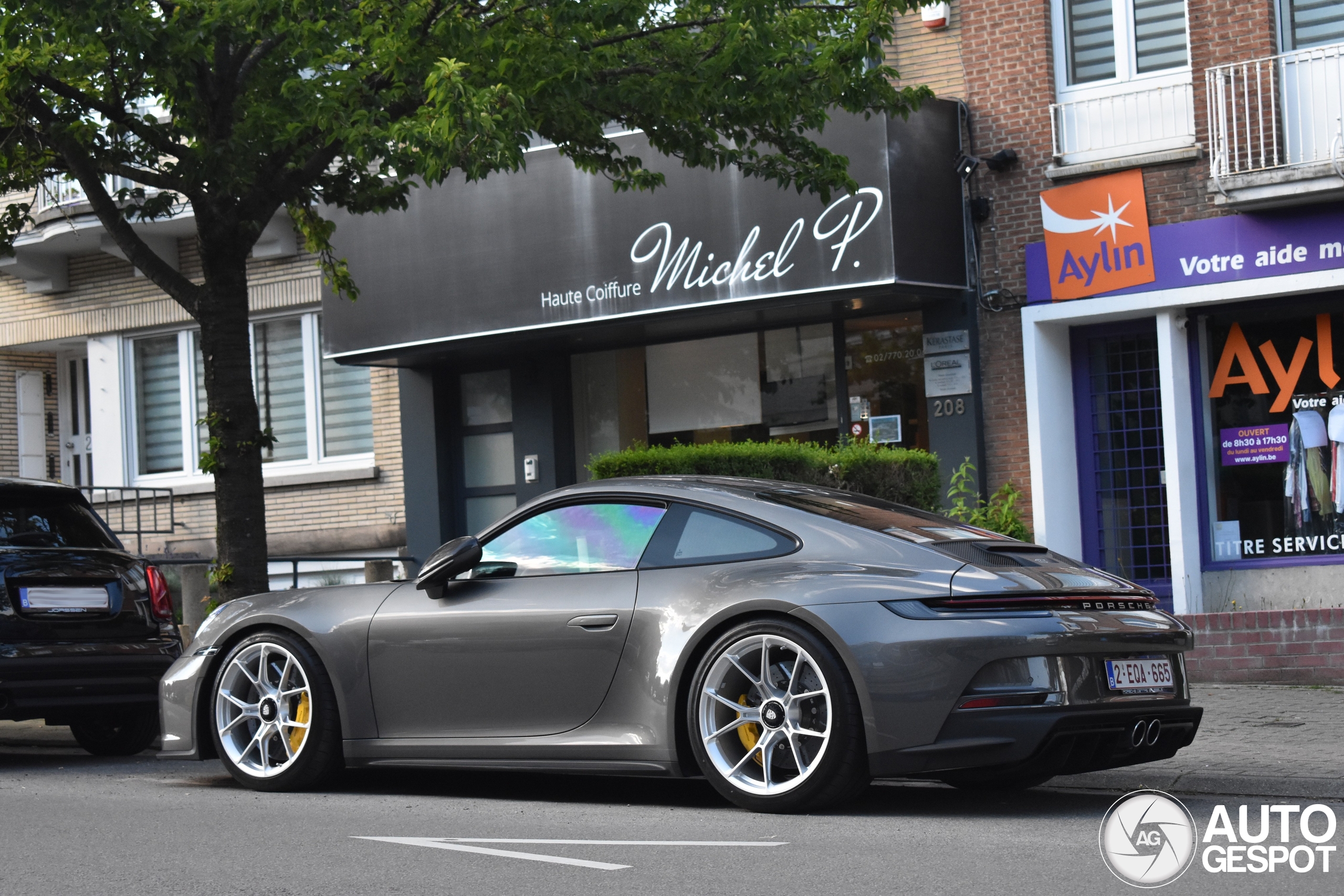 Porsche 992 GT3 Touring