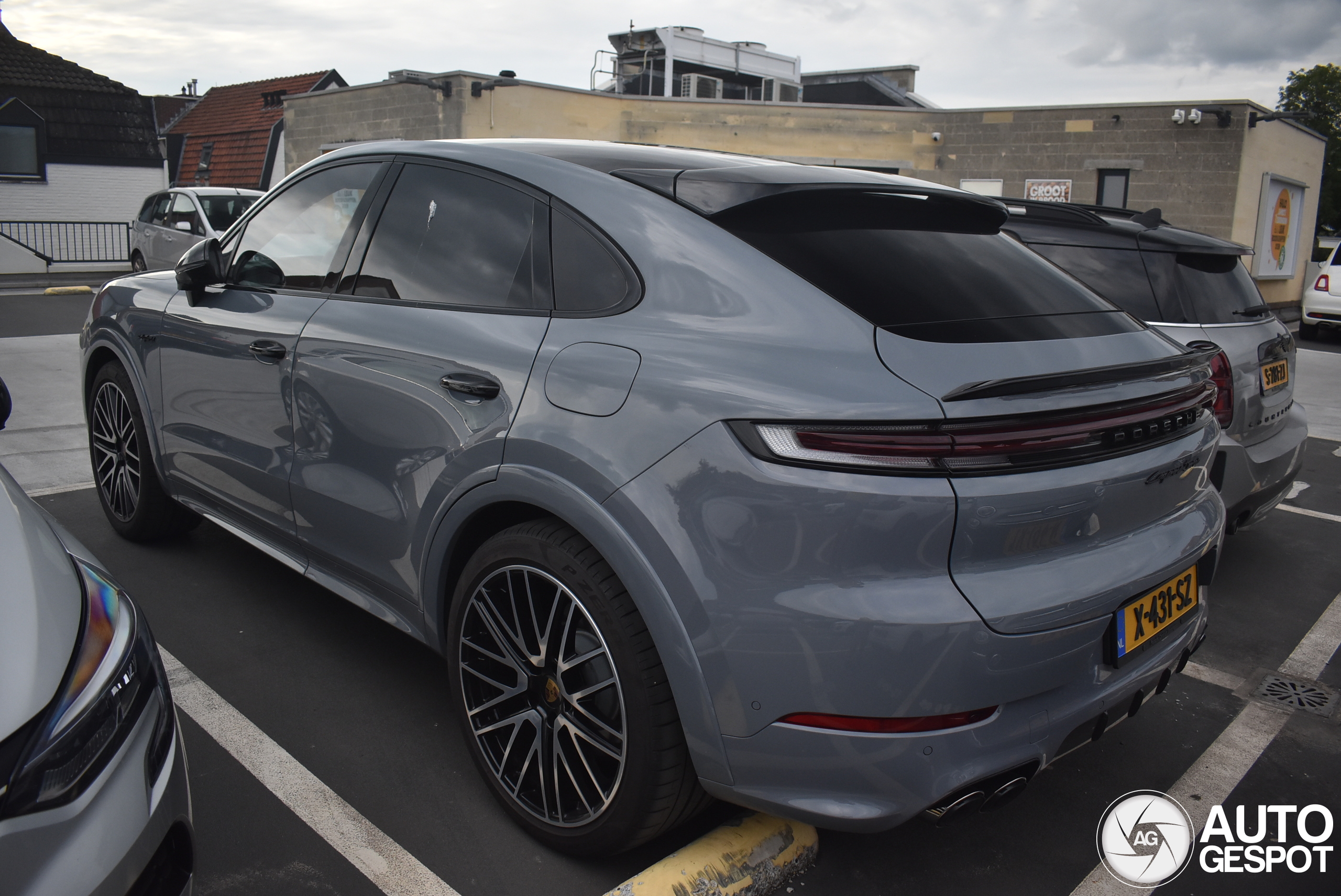 Porsche Cayenne Coupé Turbo E-Hybrid