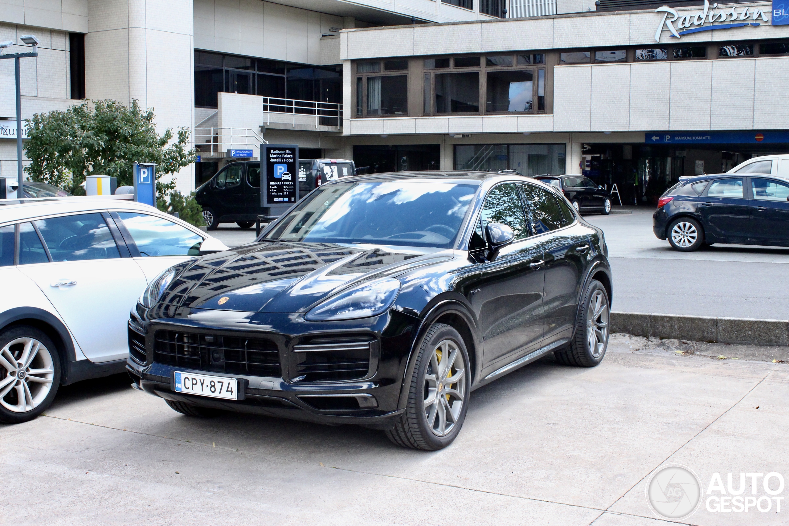 Porsche Cayenne Coupé Turbo S E-Hybrid