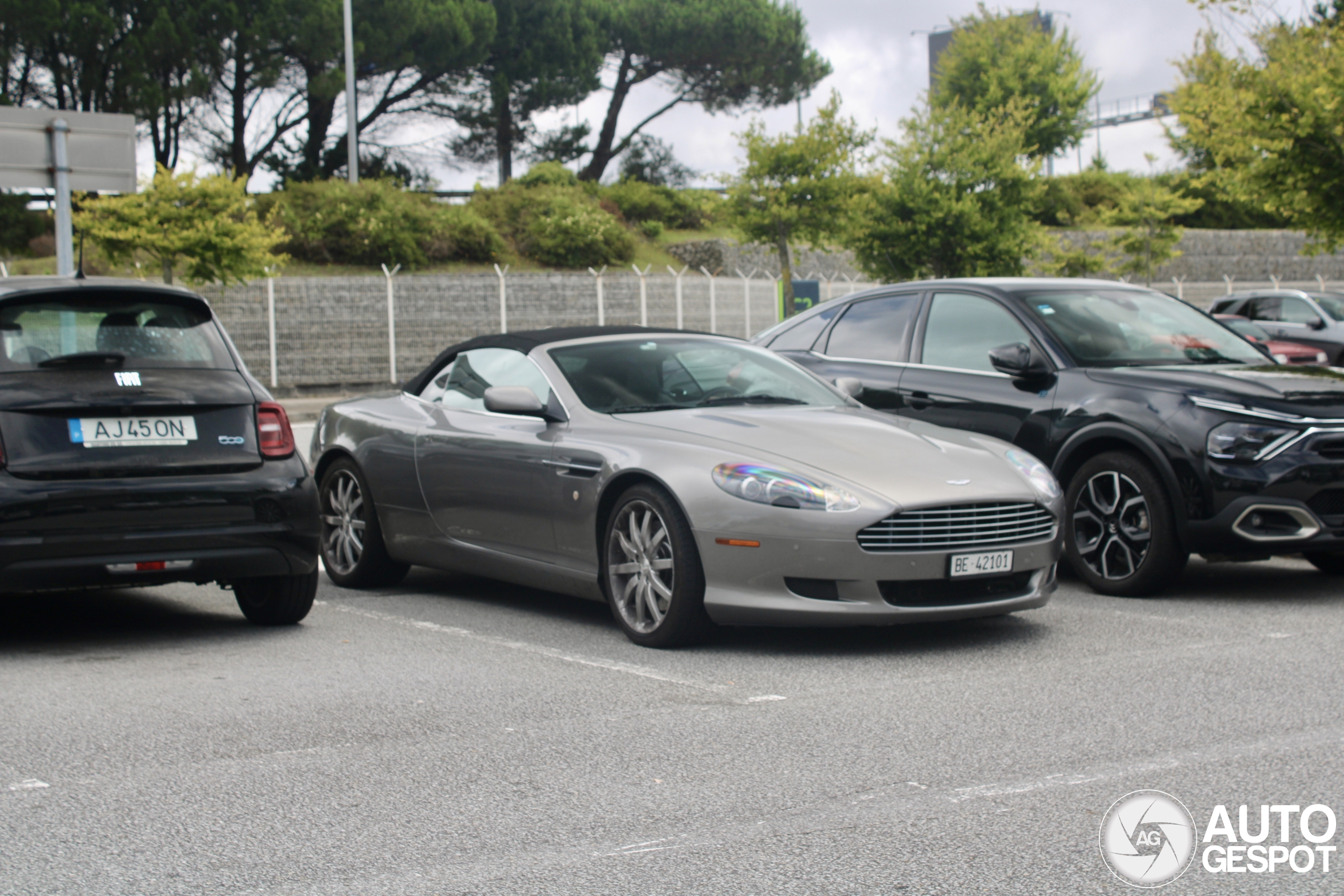 Aston Martin DB9 Volante