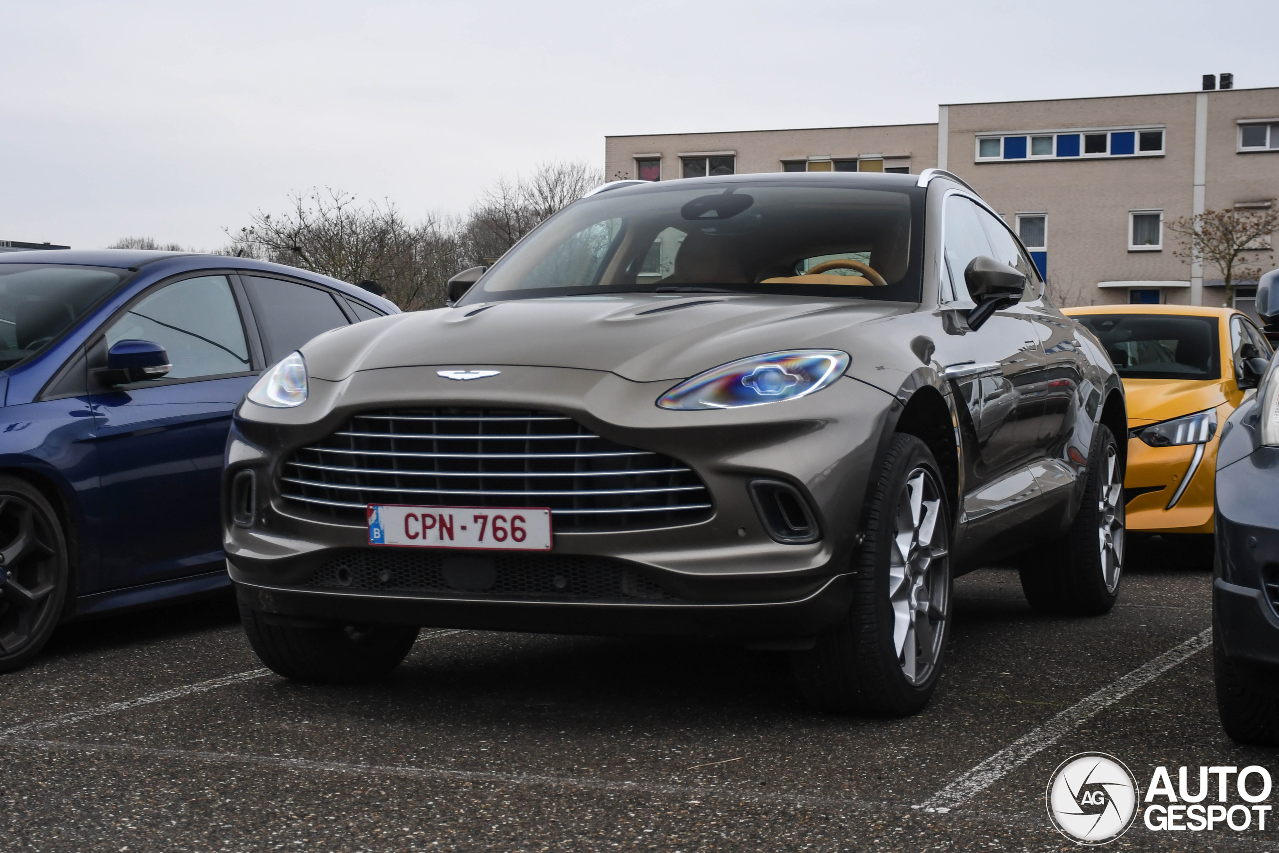 Aston Martin DBX