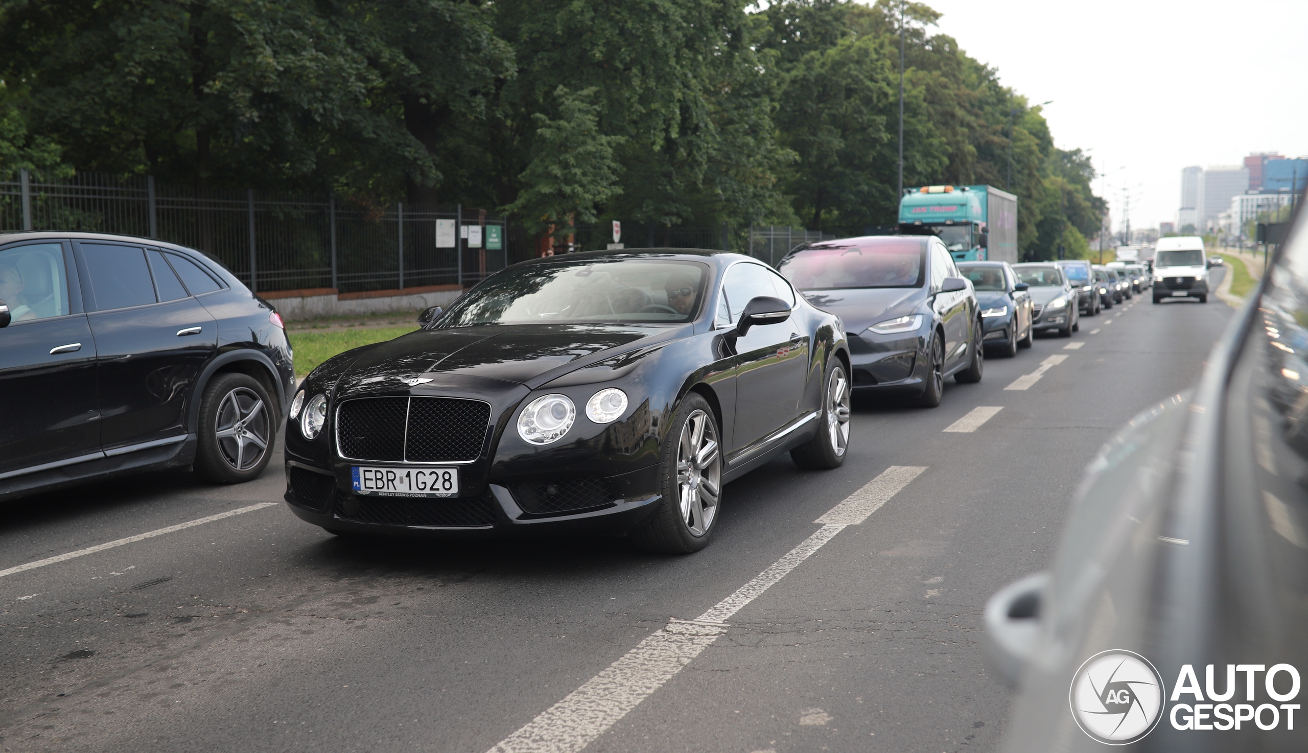 Bentley Continental GT V8