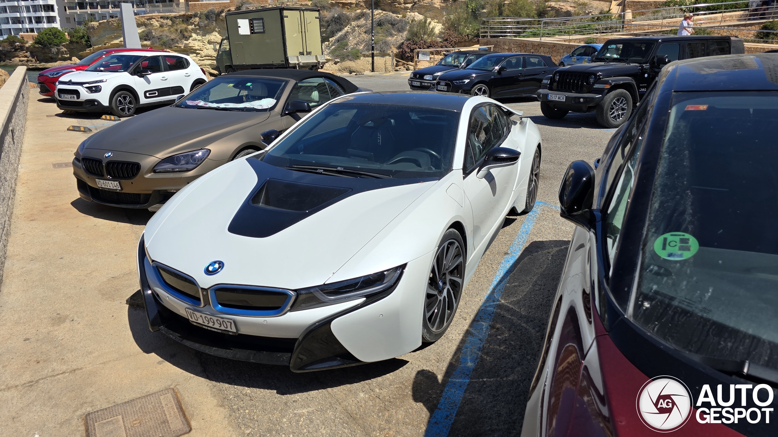 BMW i8