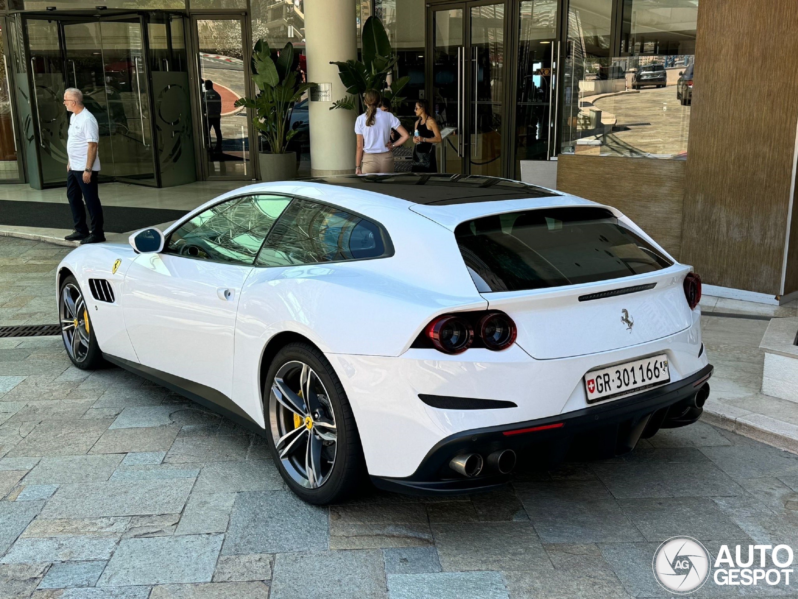 Ferrari GTC4Lusso T