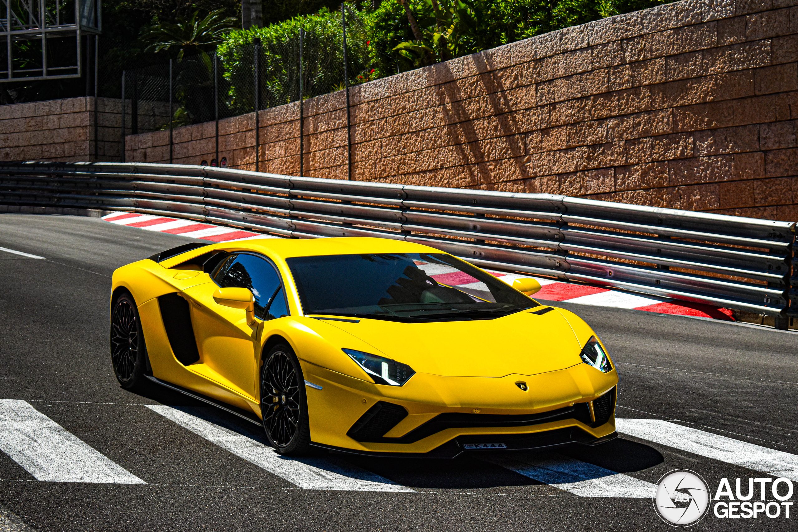 Lamborghini Aventador S LP740-4