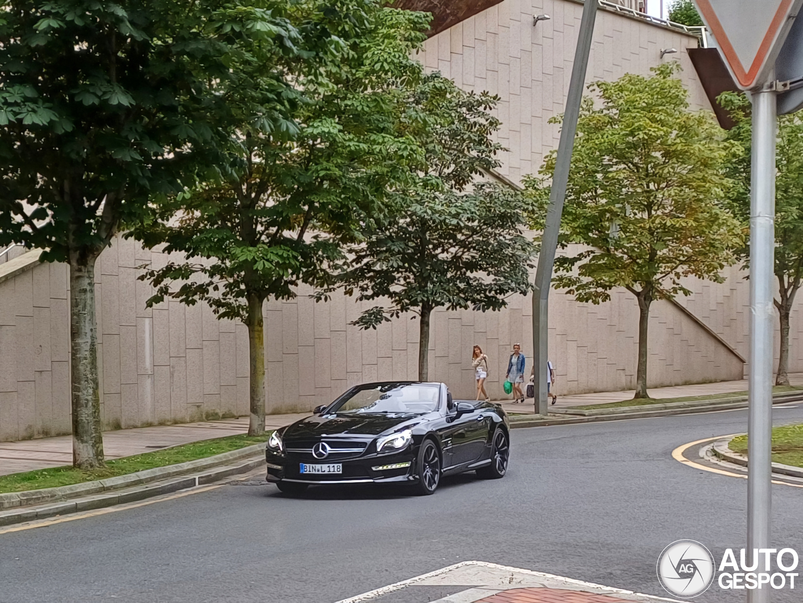 Mercedes-Benz SL 63 AMG R231