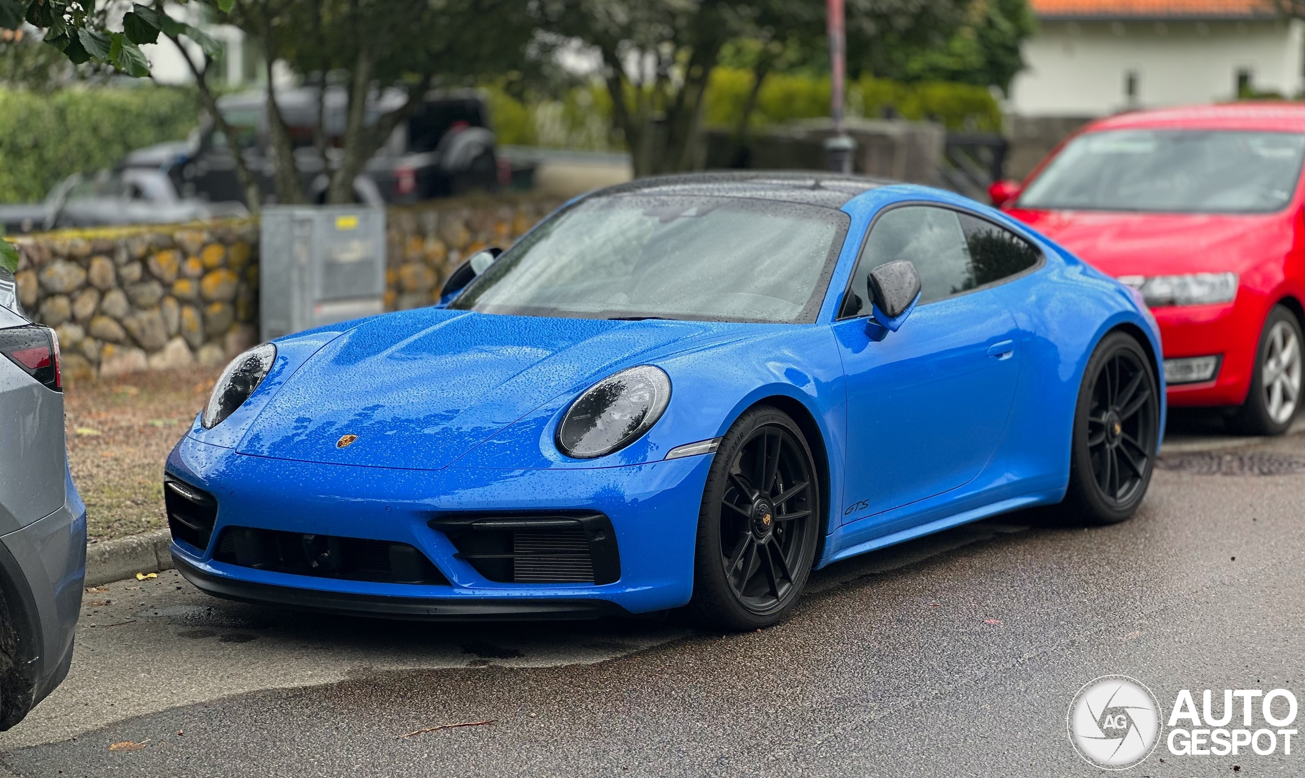 Porsche 992 Carrera 4 GTS