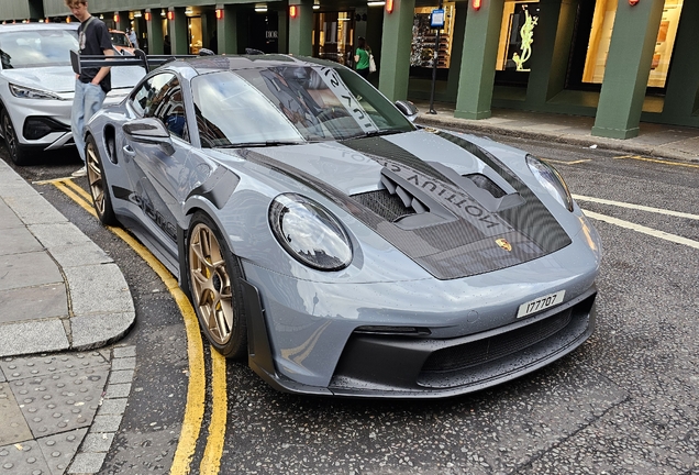 Porsche 992 GT3 RS Weissach Package