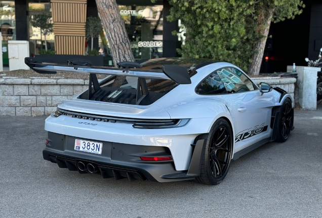 Porsche 992 GT3 RS Weissach Package