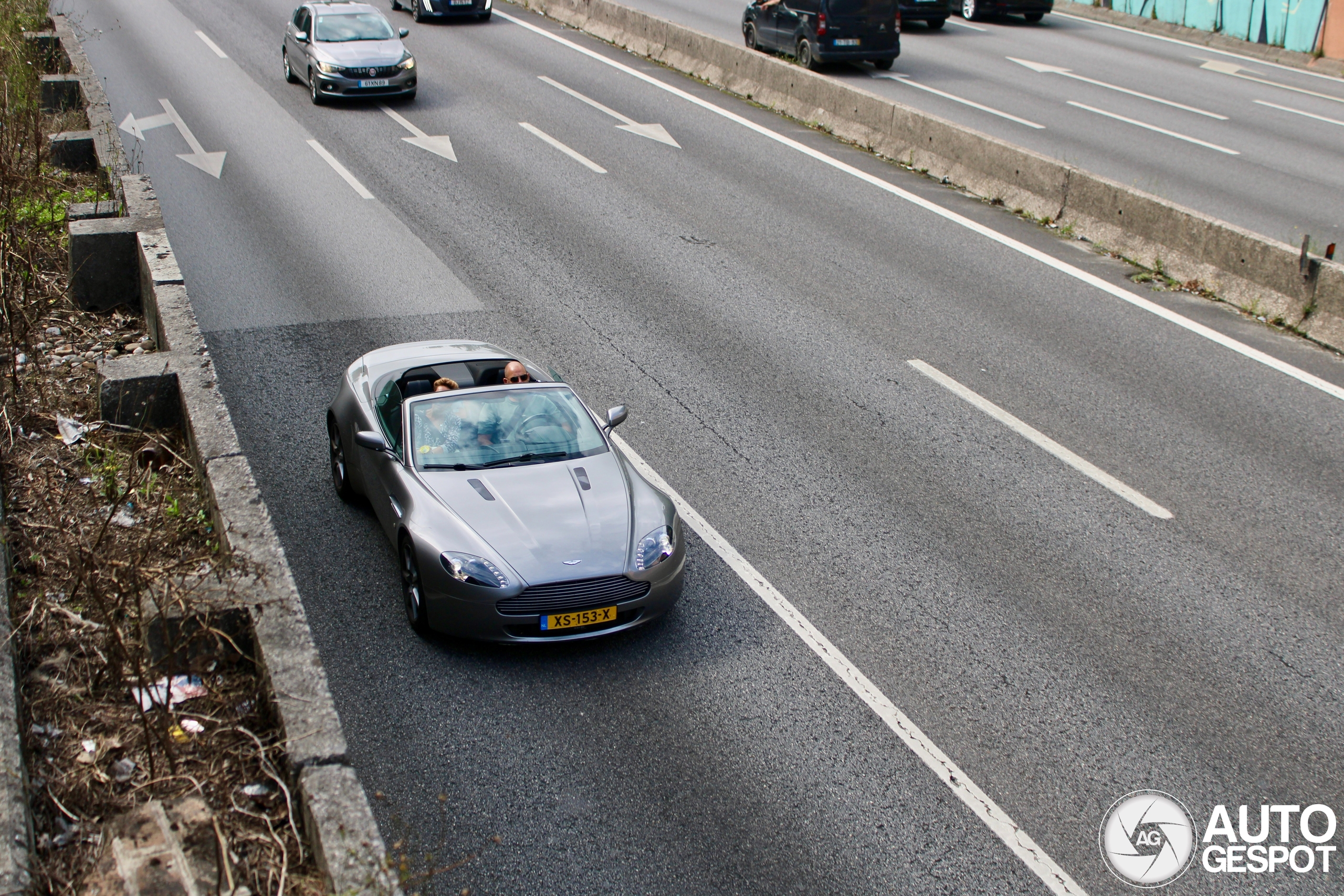 Aston Martin V8 Vantage Roadster