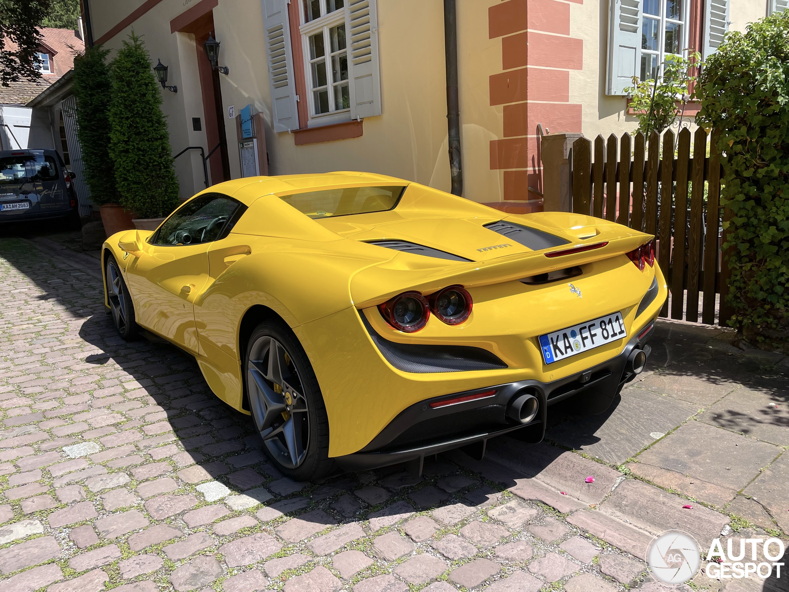 Ferrari F8 Spider