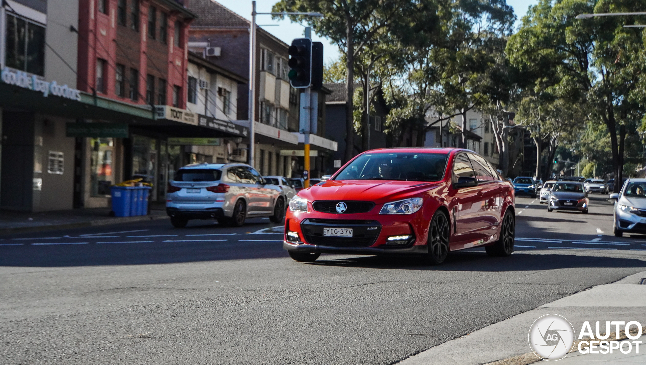 Holden VF Series II Commodore SS V