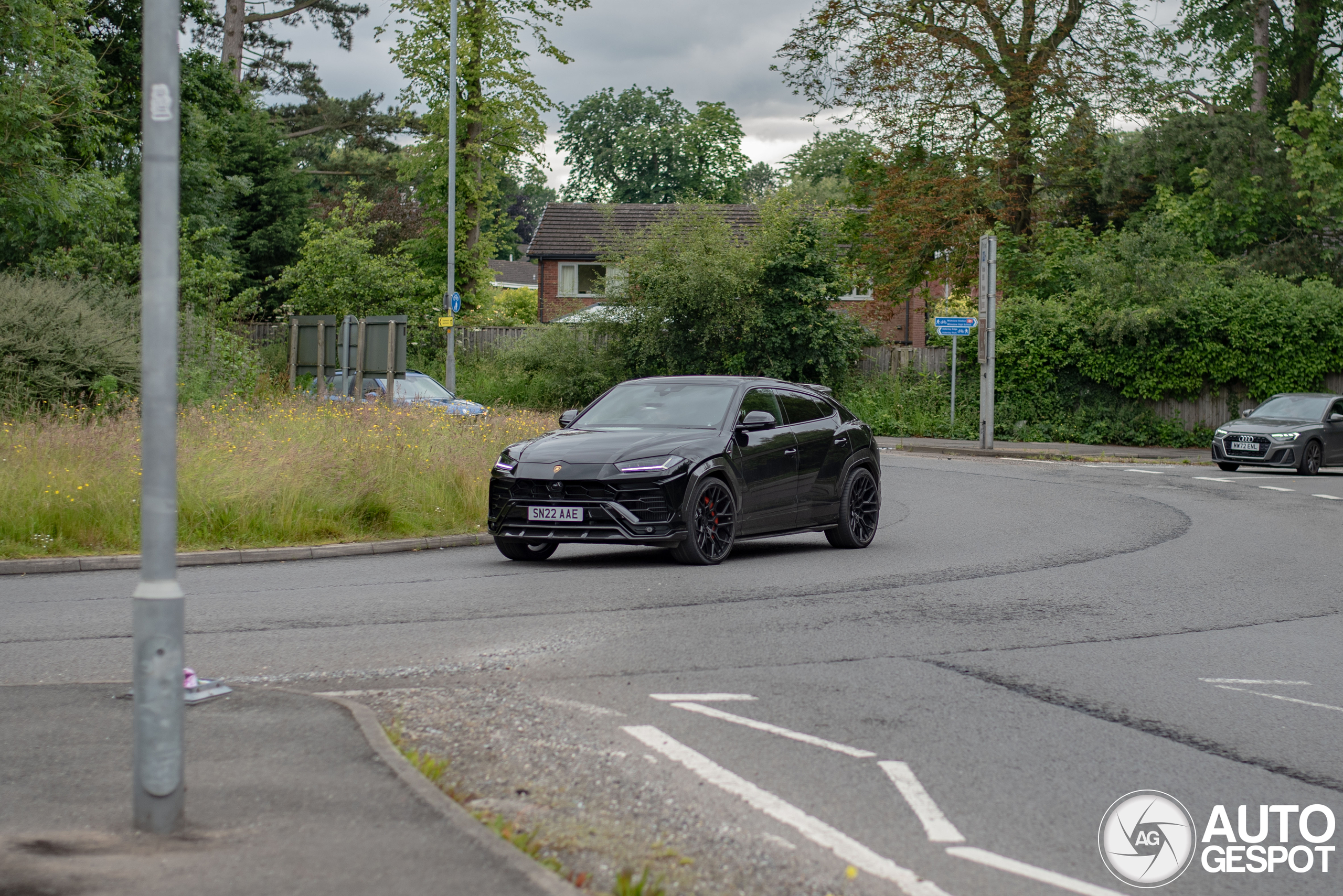 Lamborghini Urus Nero Design