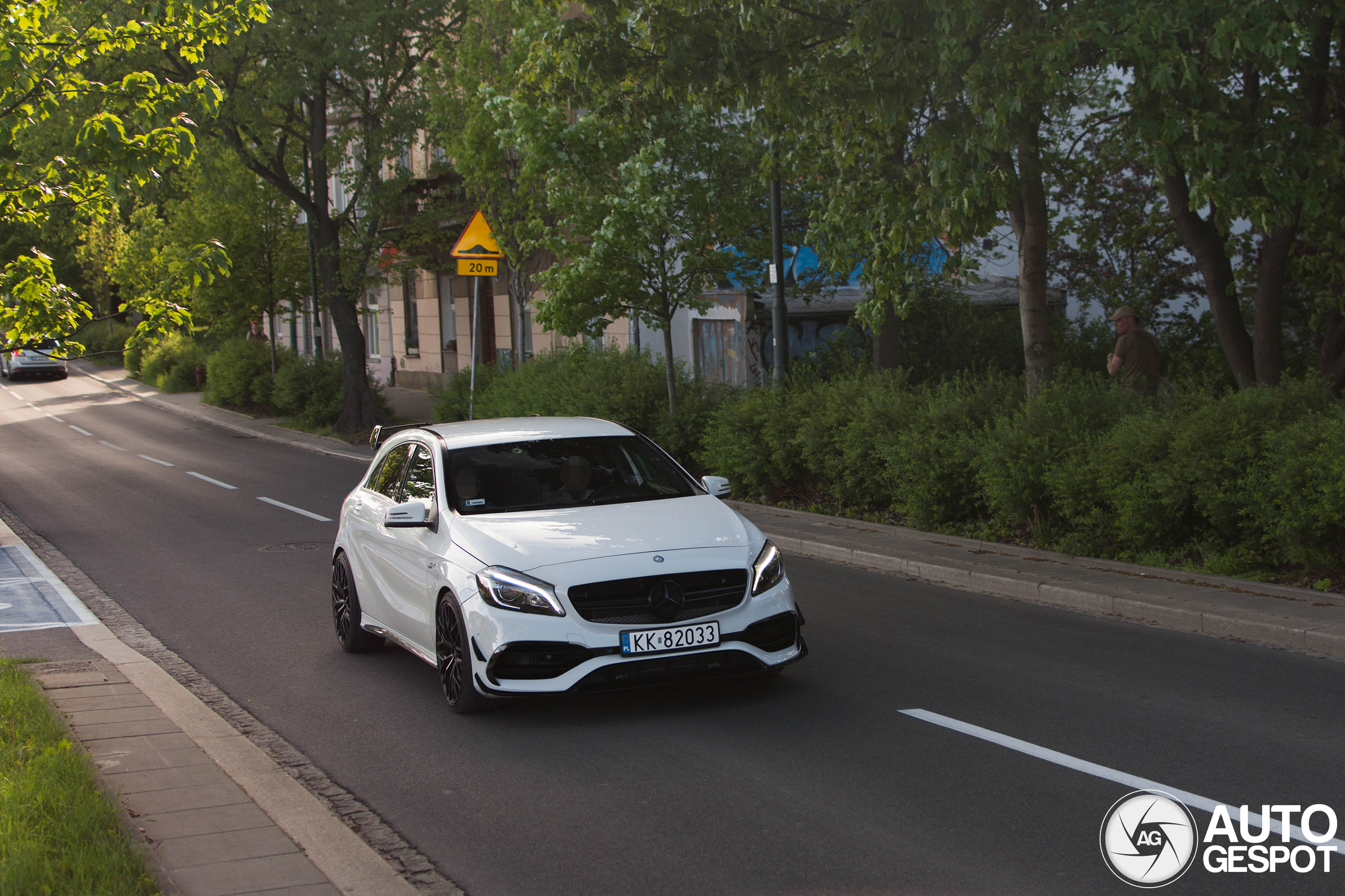 Mercedes-AMG A 45 W176 2015