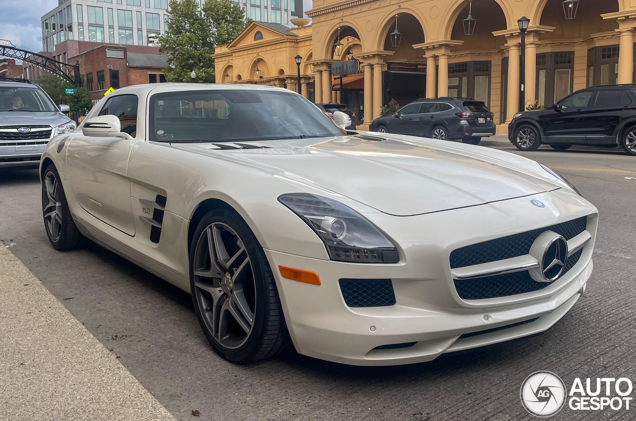 Mercedes-Benz SLS AMG