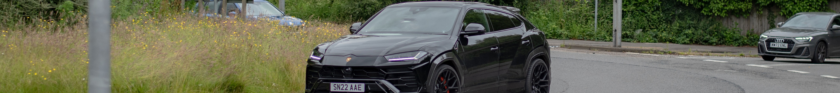 Lamborghini Urus Nero Design