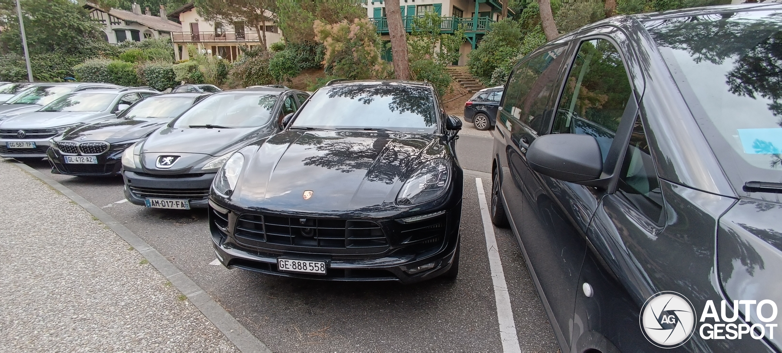 Porsche 95B Macan Turbo