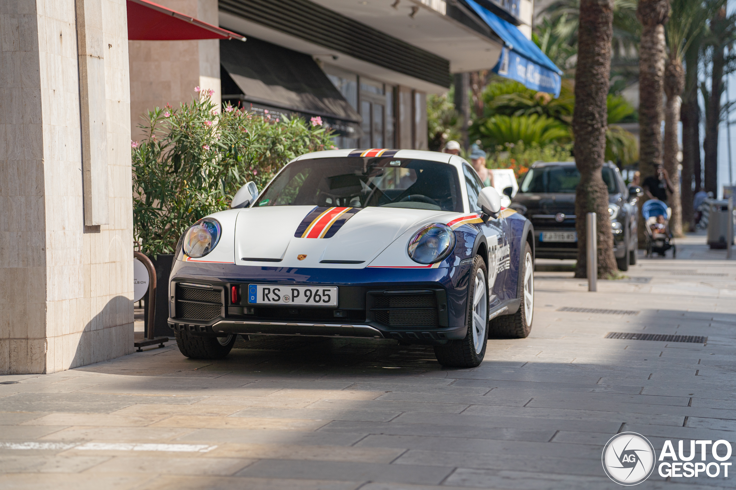 Porsche 992 Dakar