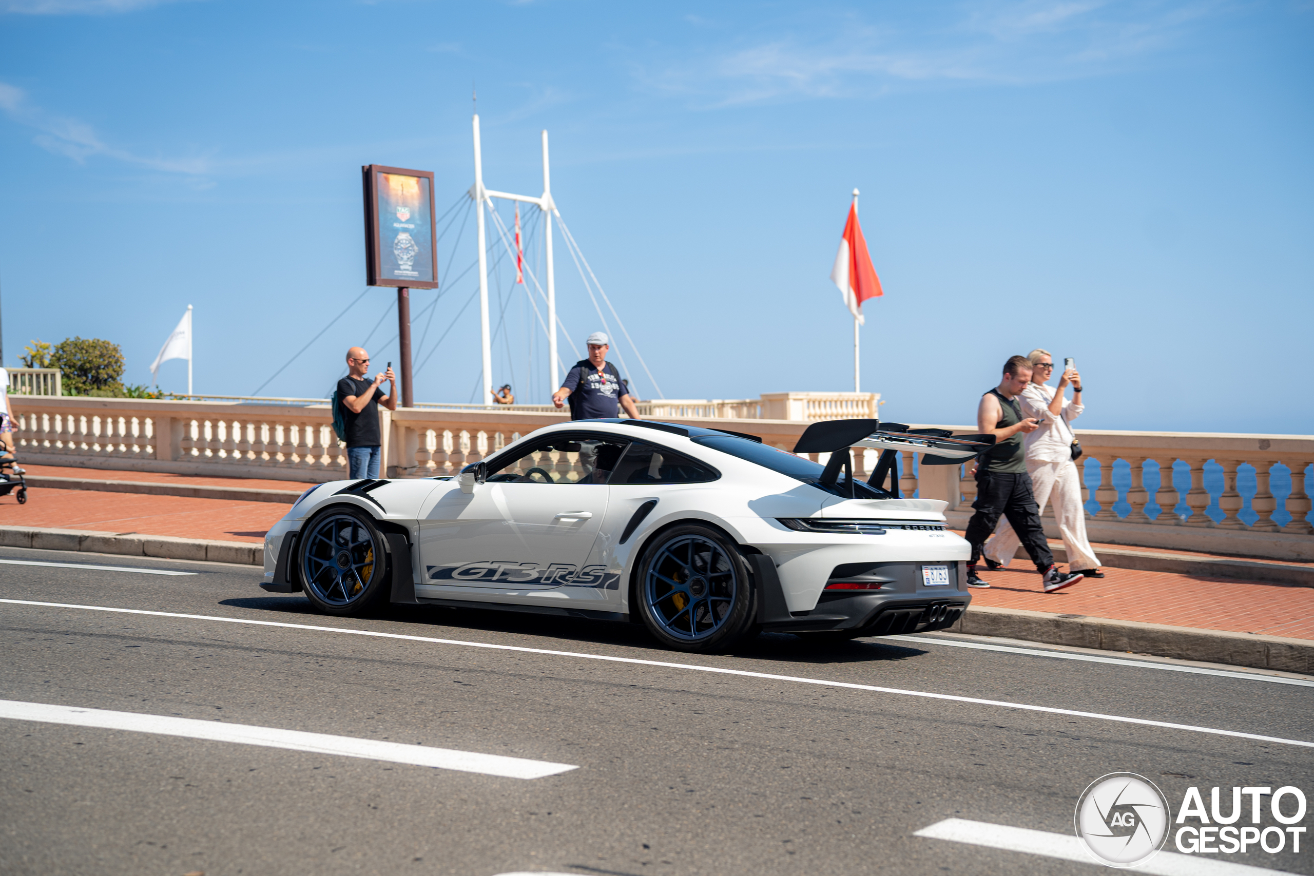 Porsche 992 GT3 RS Weissach Package