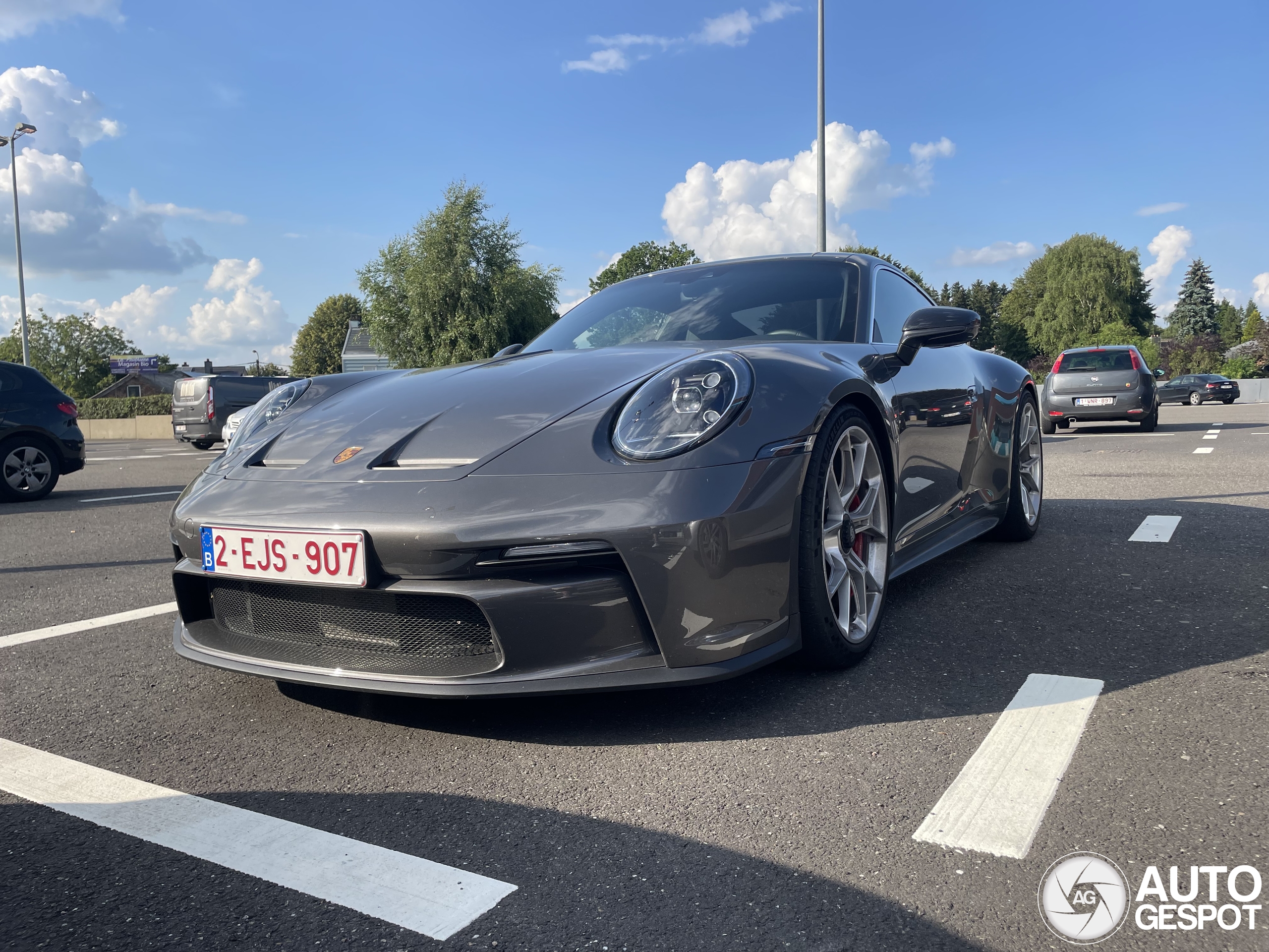 Porsche 992 GT3 Touring