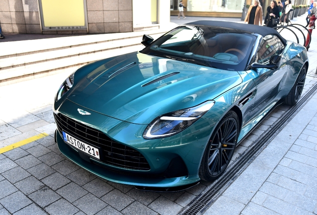 Aston Martin DB12 Volante