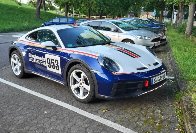 Porsche 992 Dakar