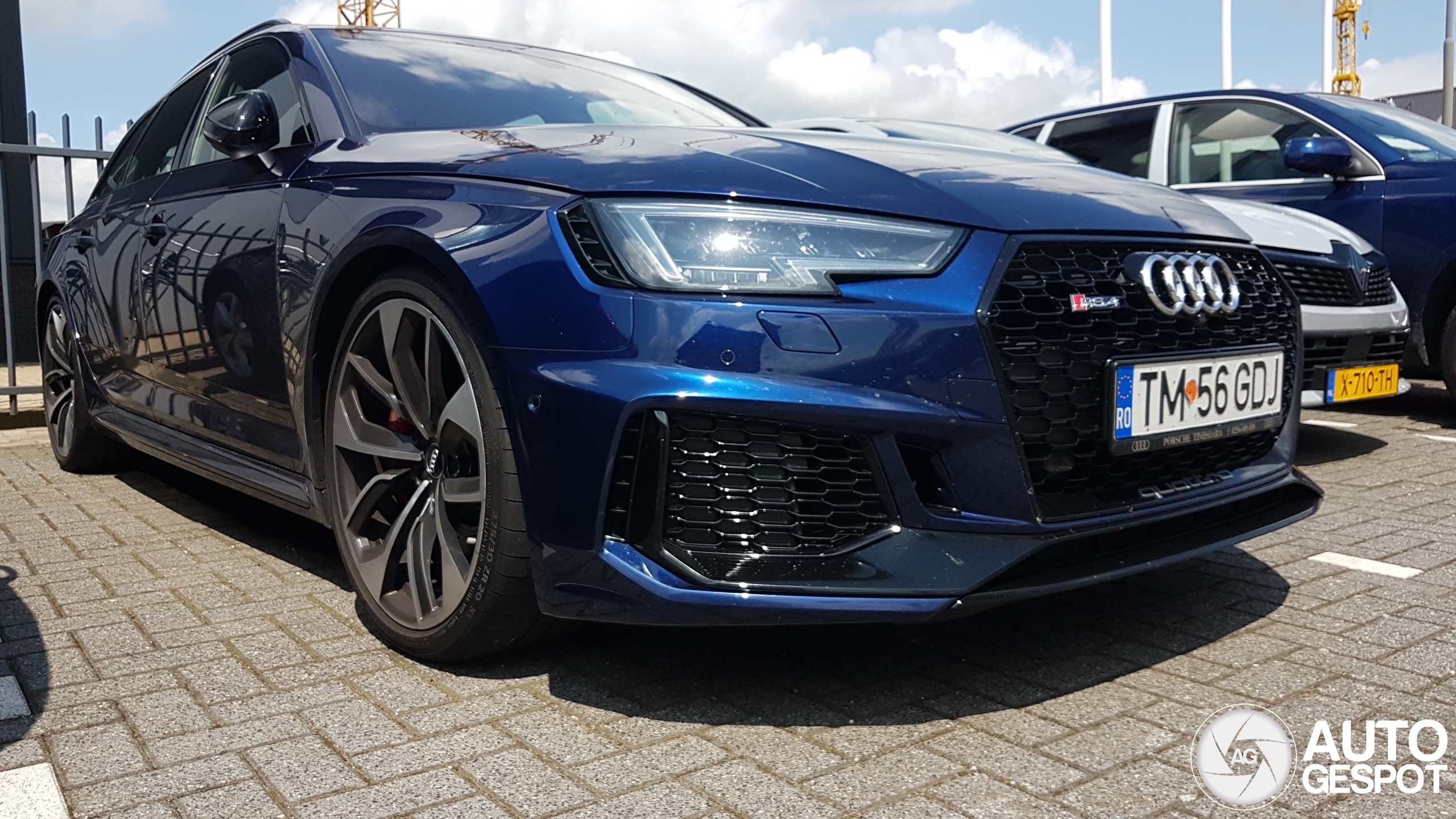 Audi RS4 Avant B9