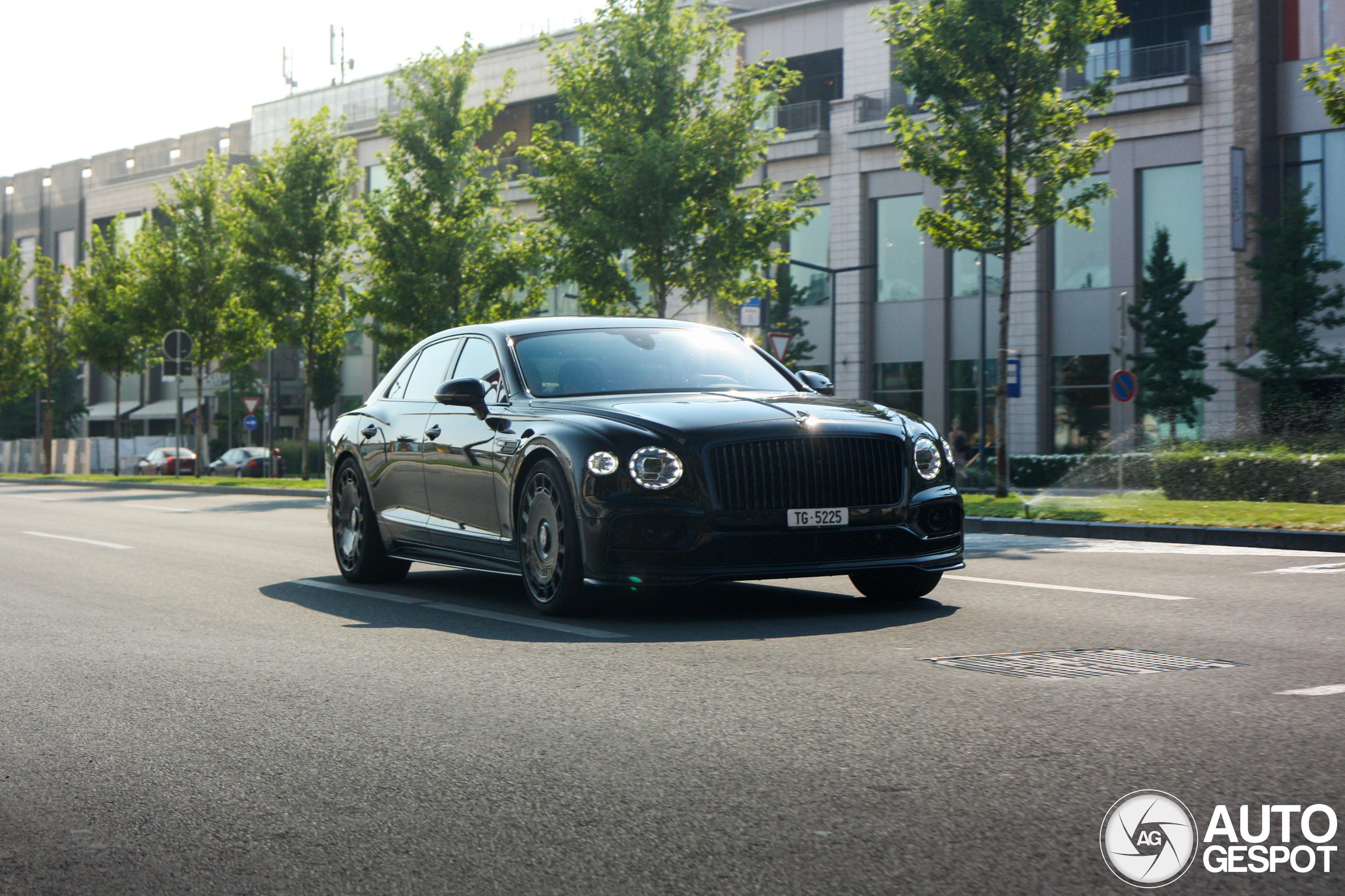 Bentley Flying Spur V8 S 2023