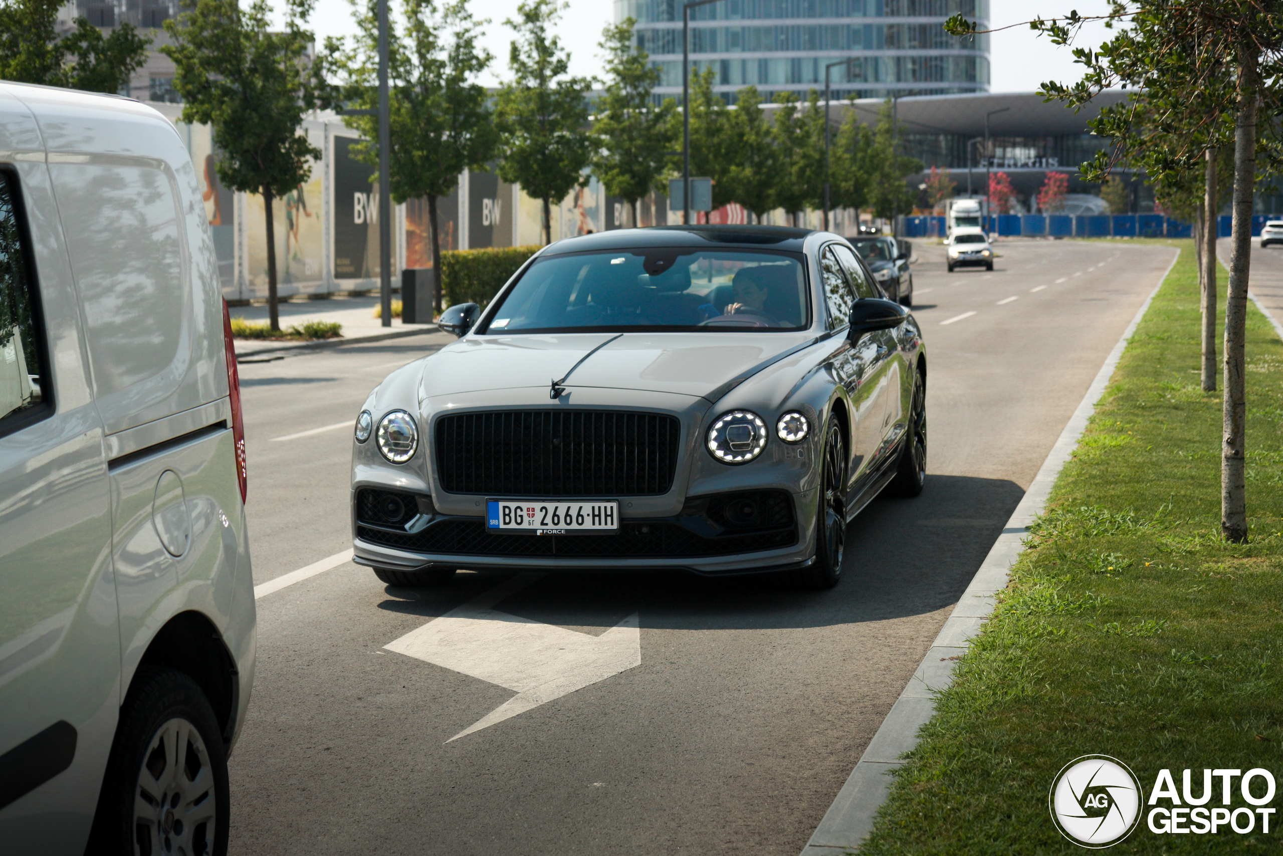 Bentley Flying Spur V8 S 2023