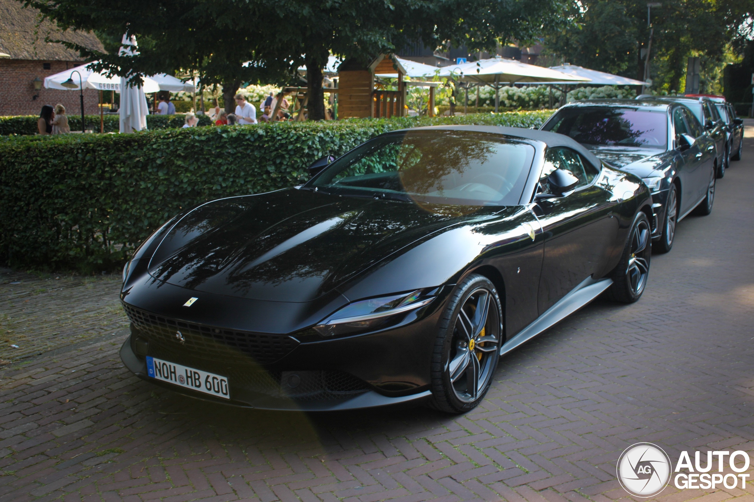 Ferrari Roma Spider