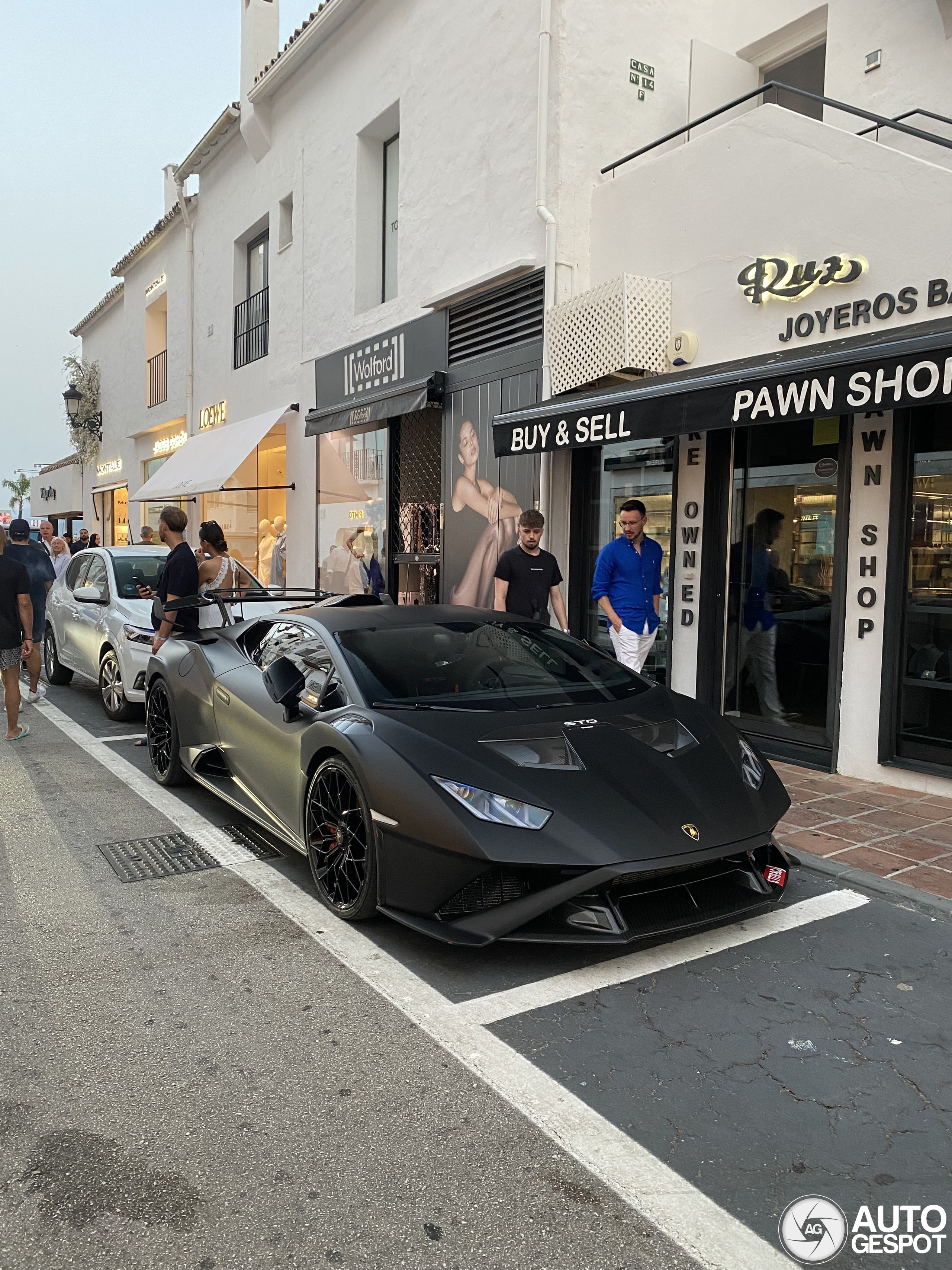 Lamborghini Huracán LP640-2 STO