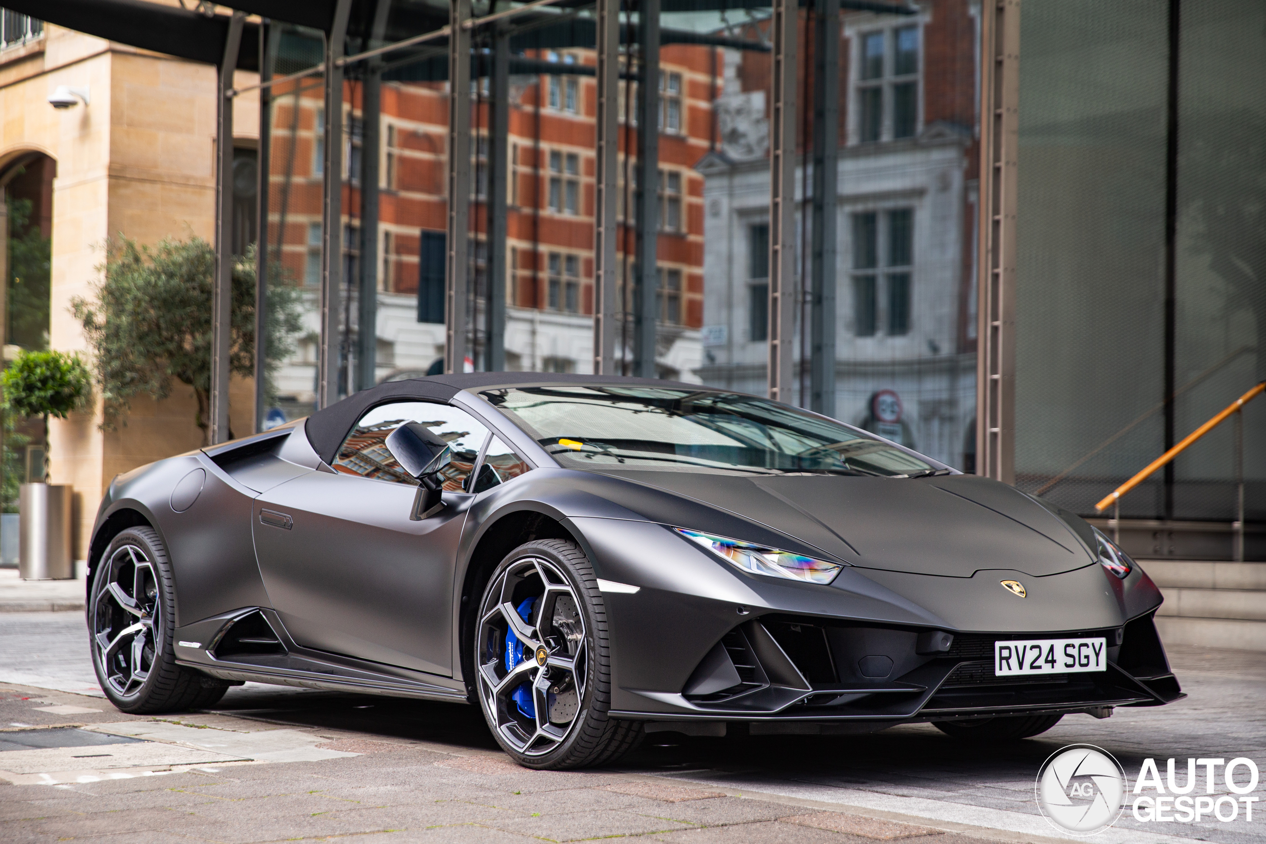 Lamborghini Huracán LP640-4 EVO Spyder