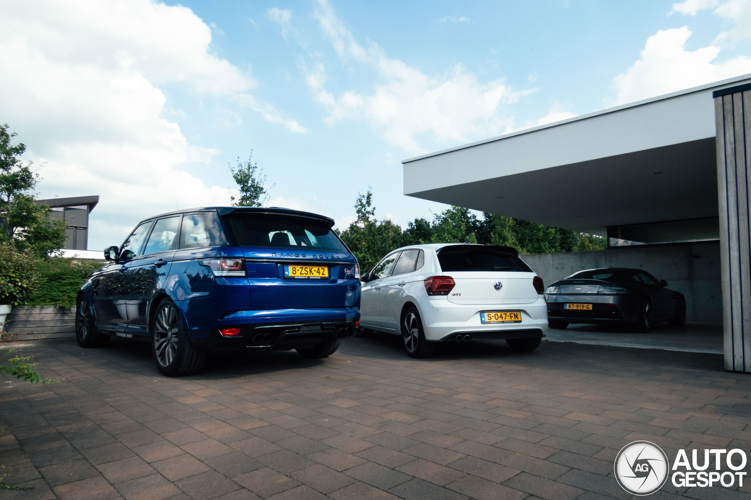 Land Rover Range Rover Sport SVR